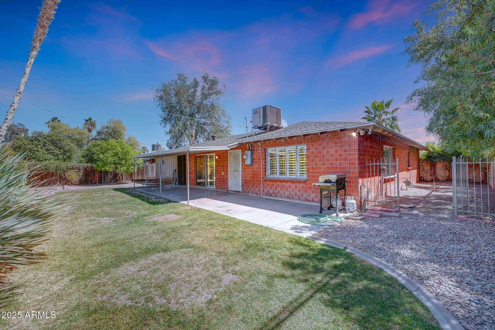 8204 E Turney Avenue Property Photo 37