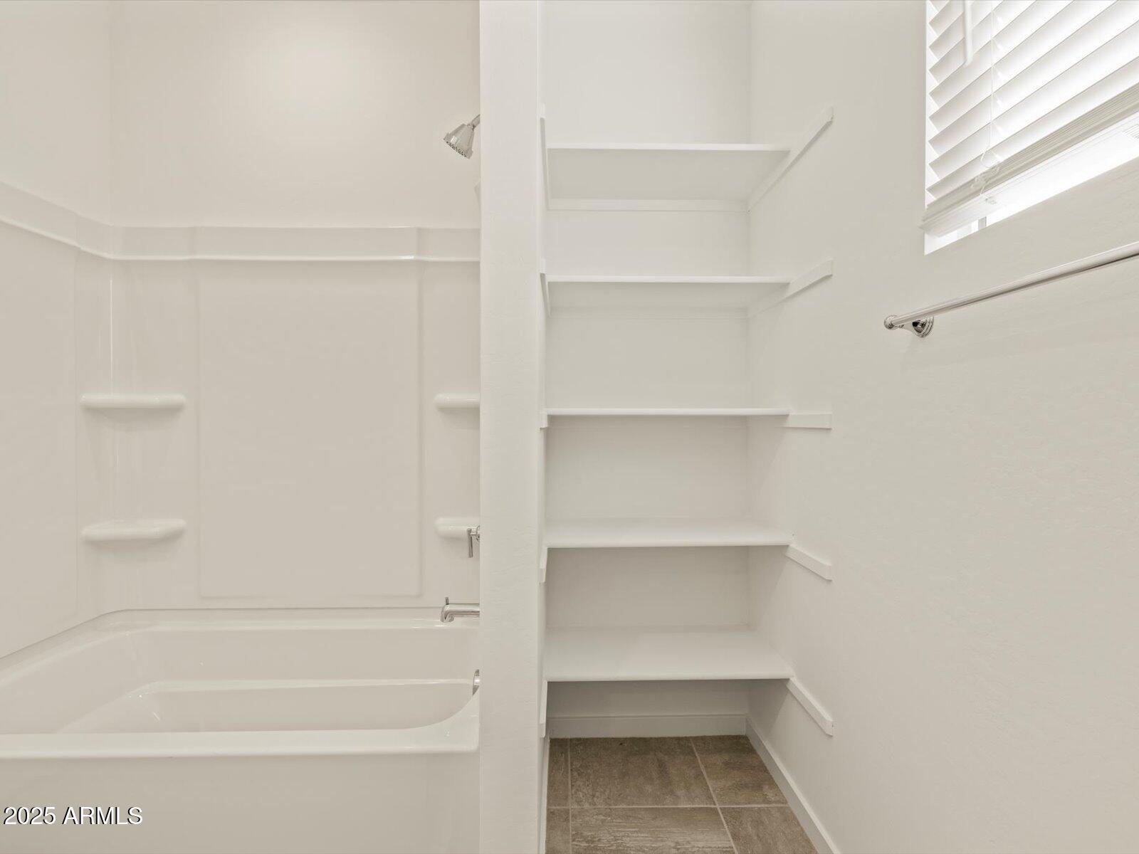 37325 W San Clemente Street Property Photo 6