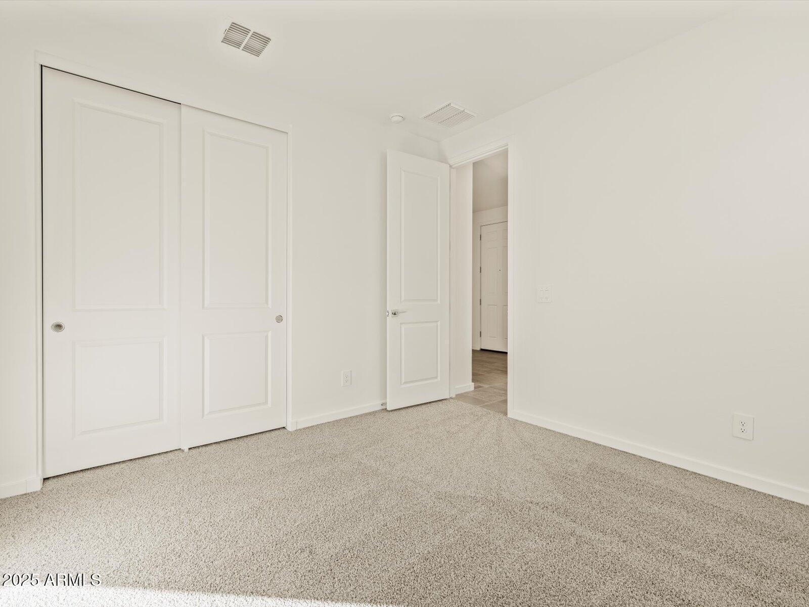 37325 W San Clemente Street Property Photo 8