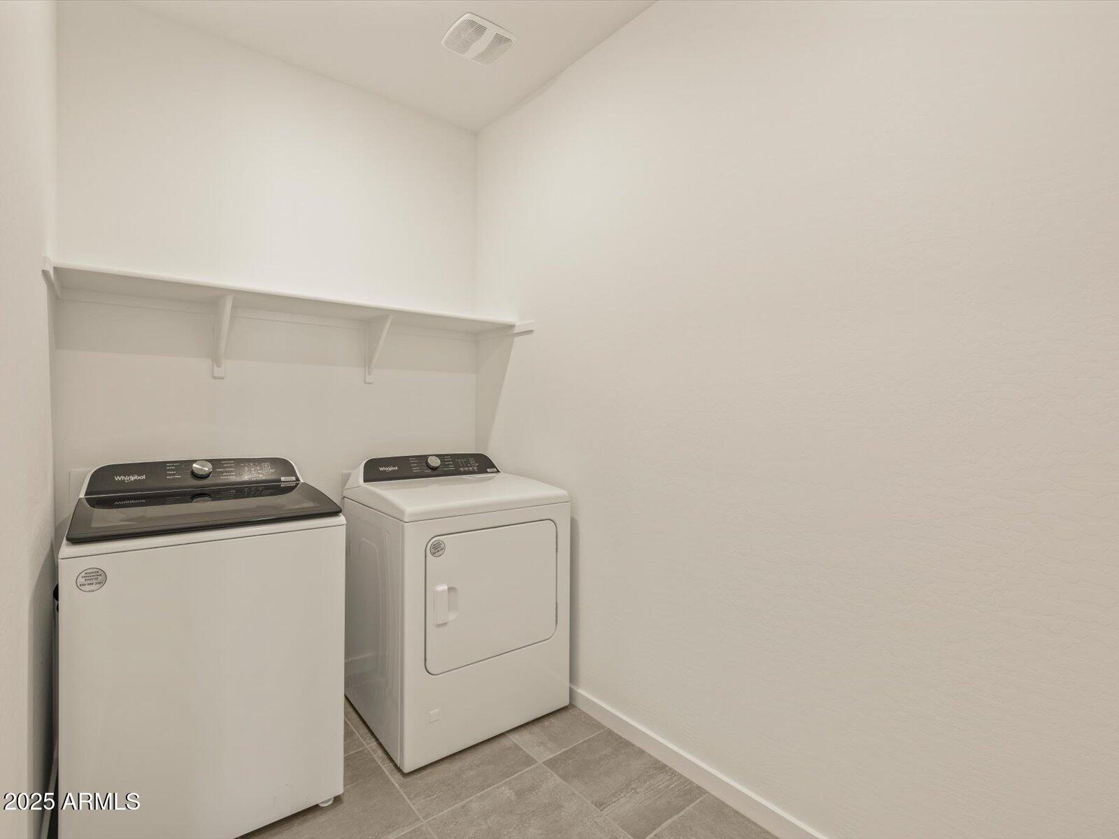 37325 W San Clemente Street Property Photo 13