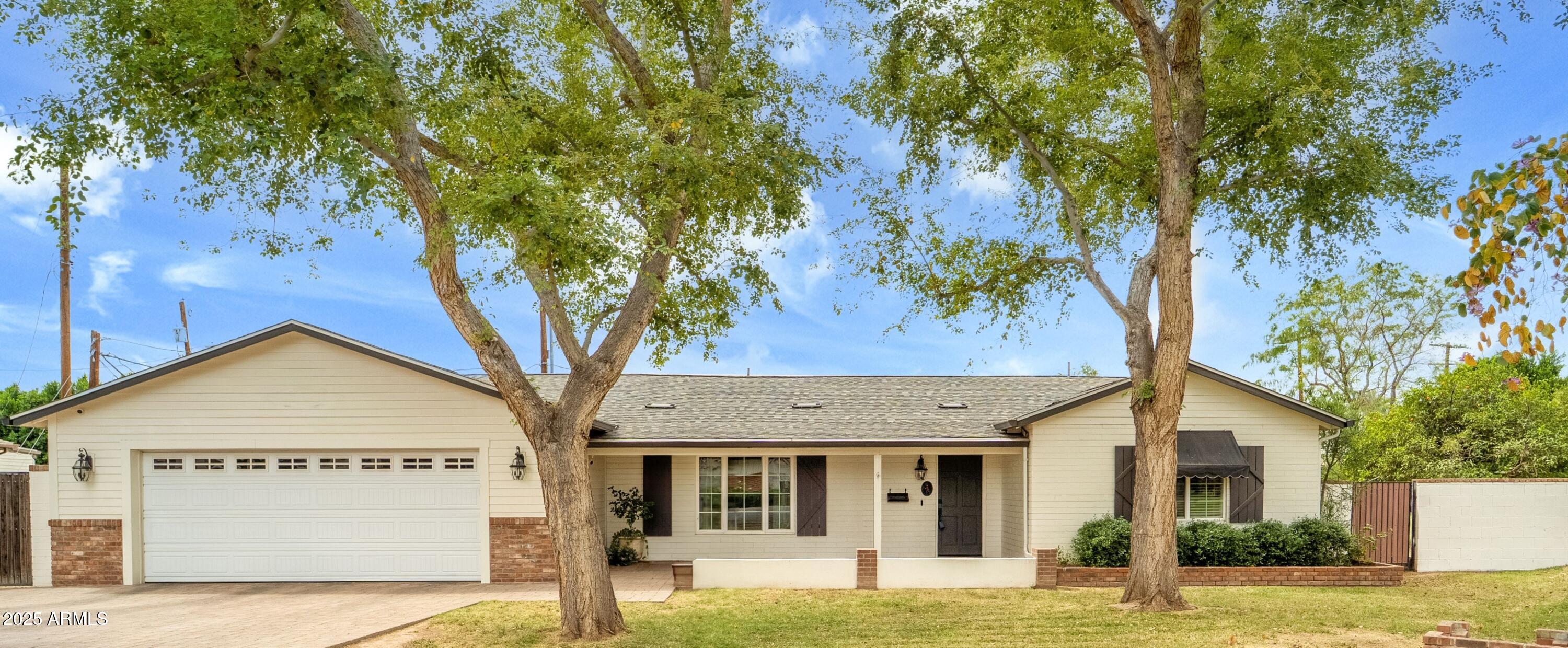 4611 E Monterosa Street Property Photo 2
