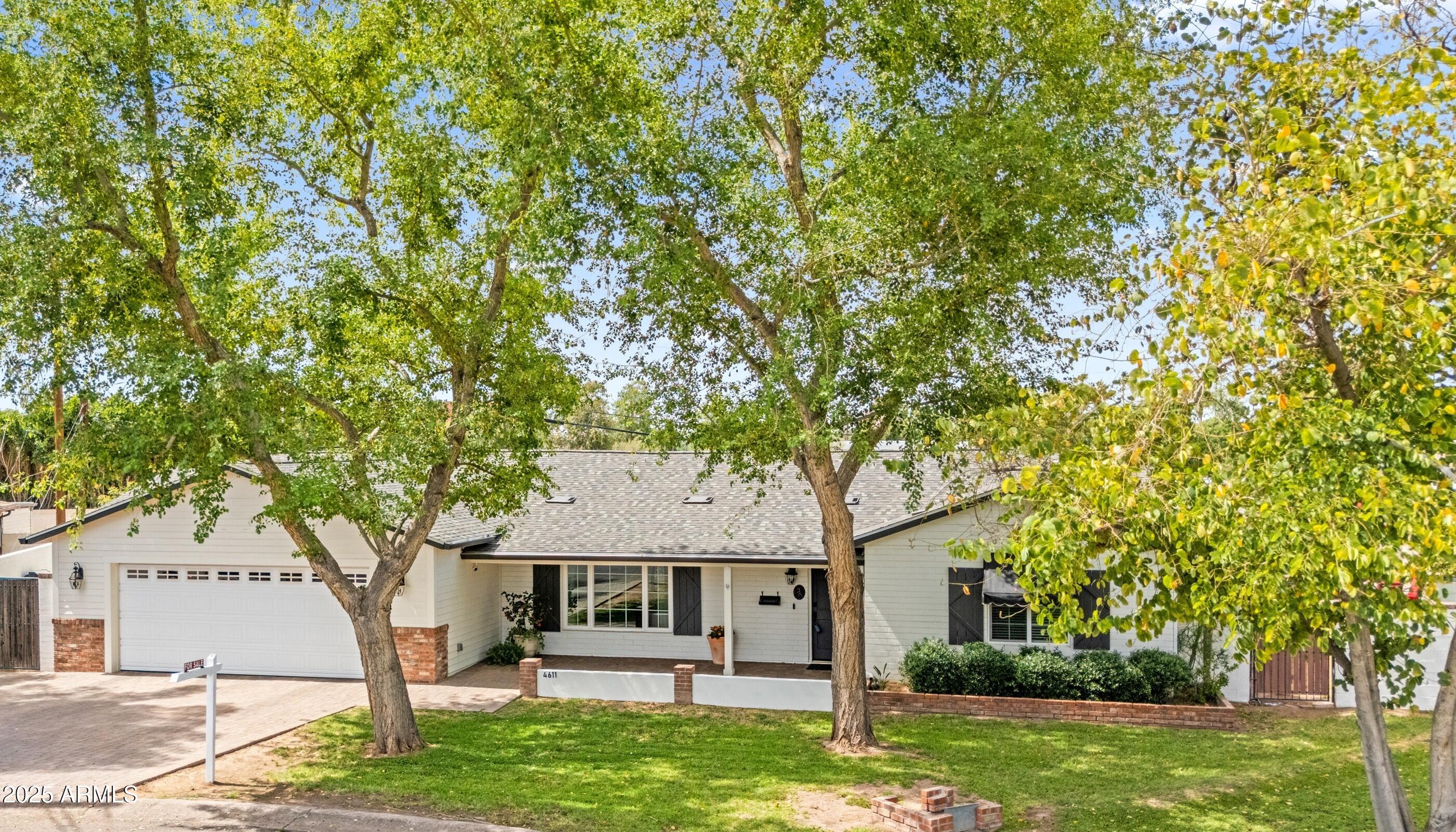 4611 E Monterosa Street Property Photo 4