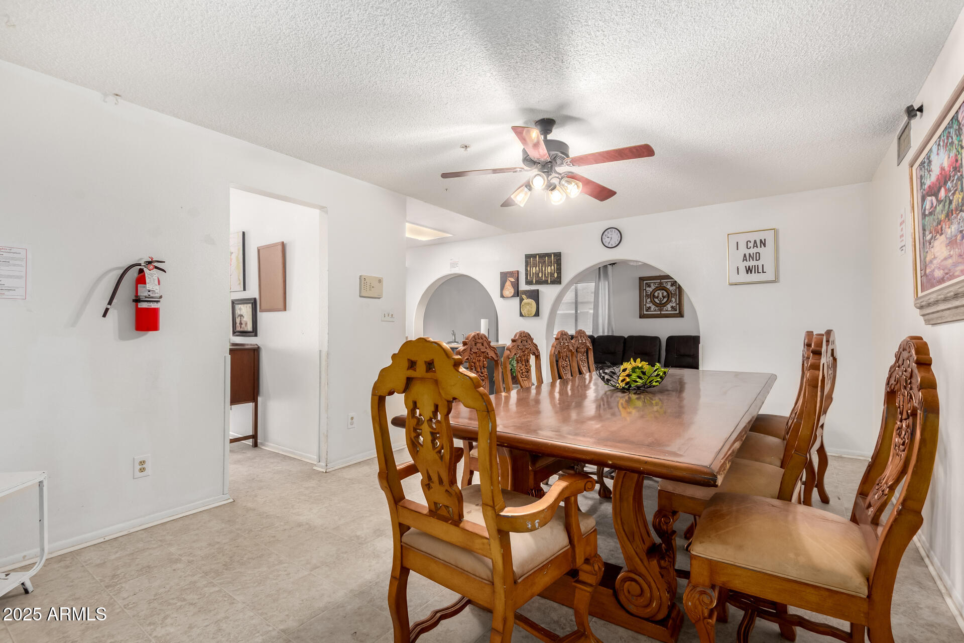 10227 N 56th Drive Property Photo 6