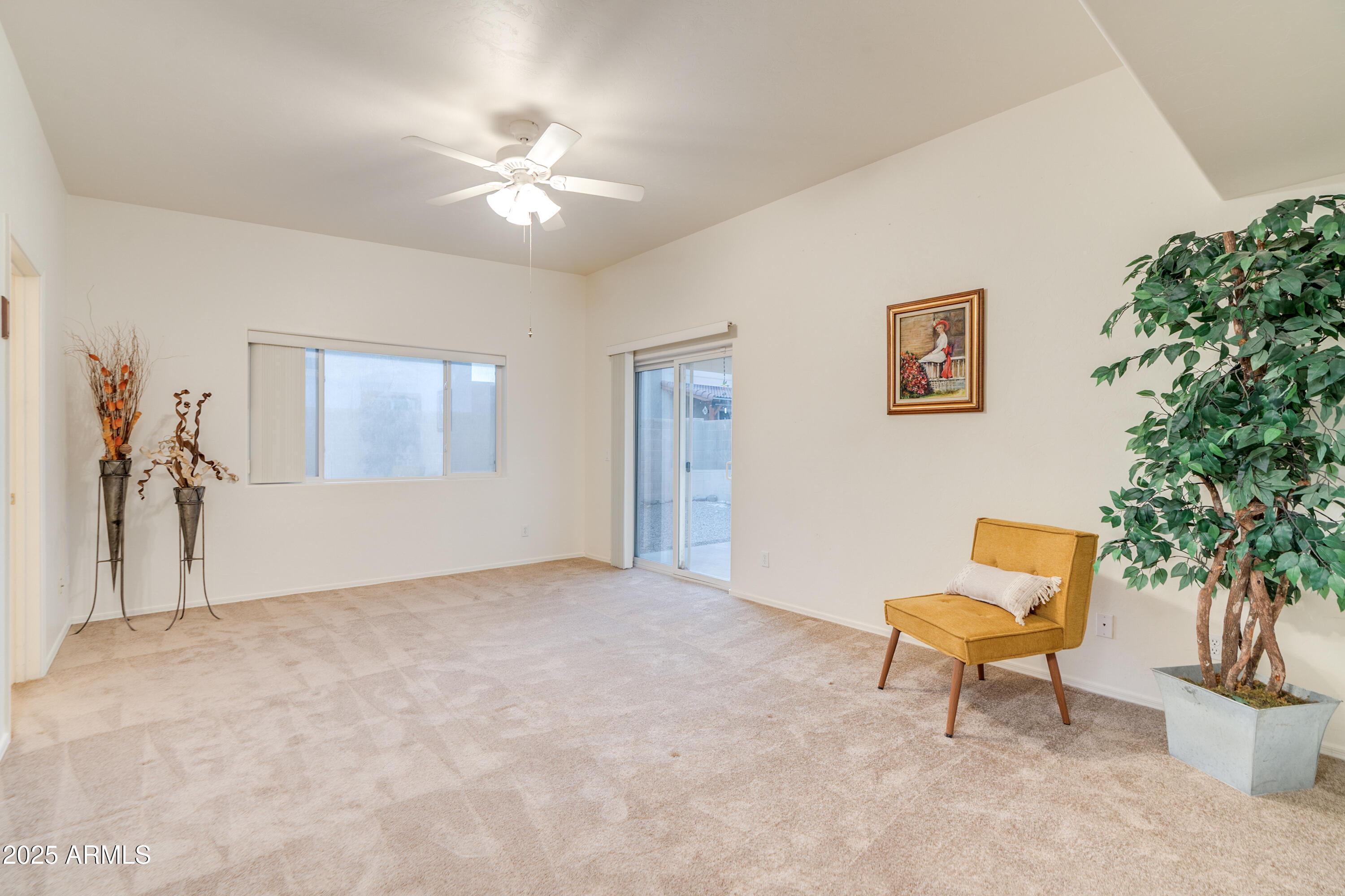 426 S Taylors Trail Property Photo 5