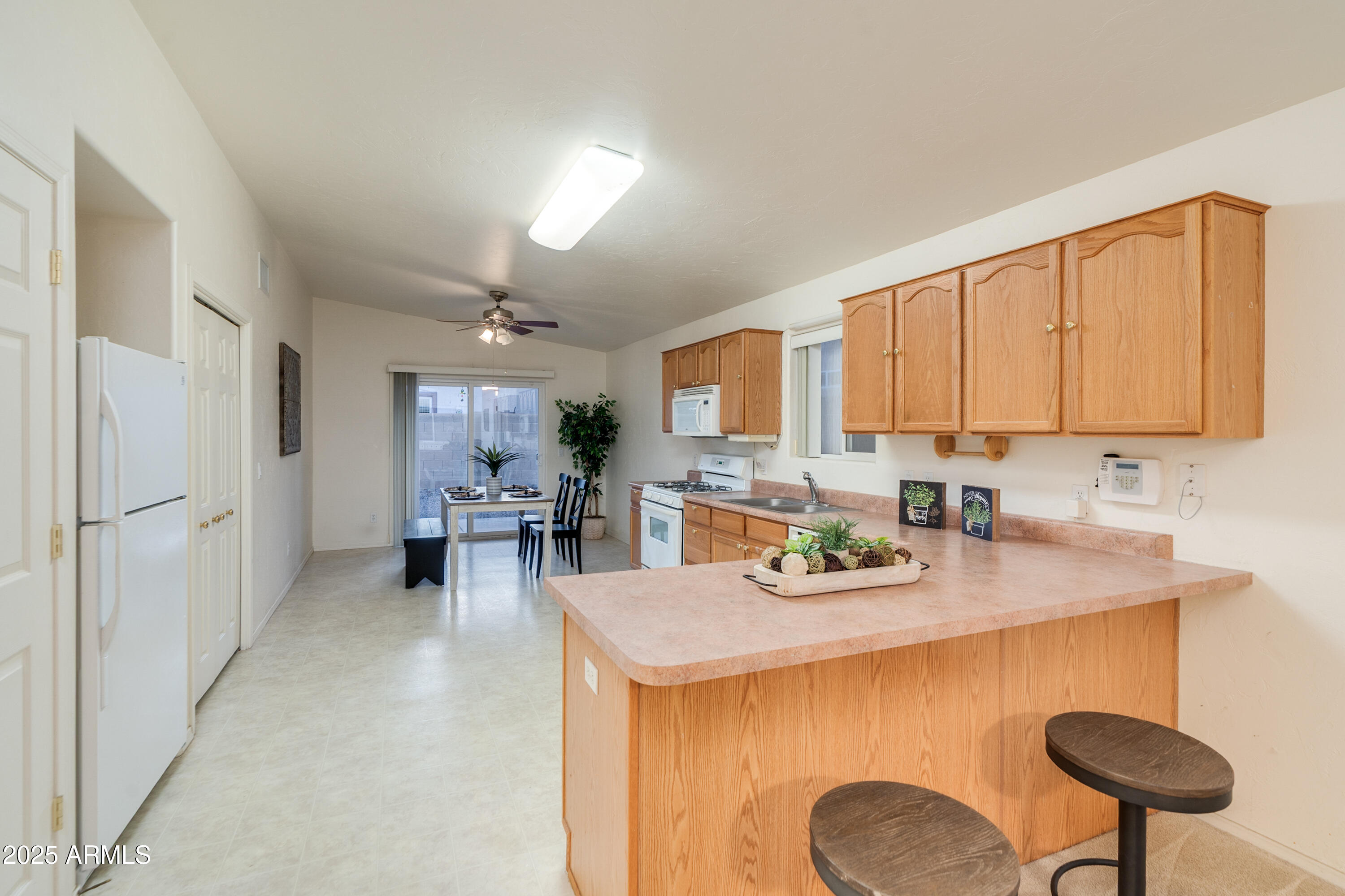426 S Taylors Trail Property Photo 11