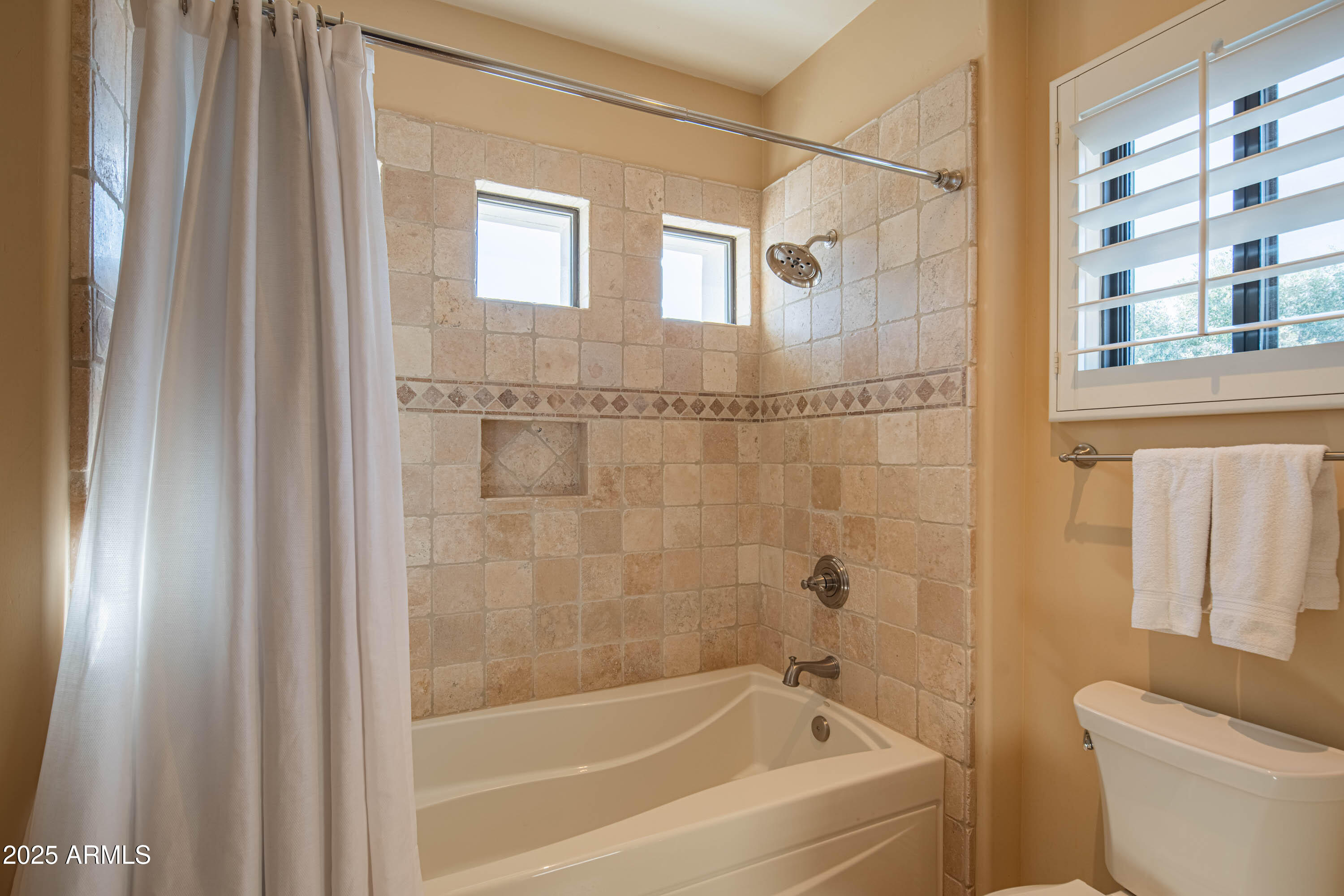 9905 N 78th Place Property Photo 89