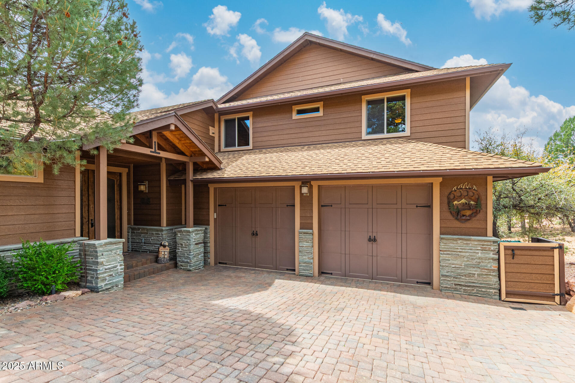 1202 N Horizon Way Property Photo 5
