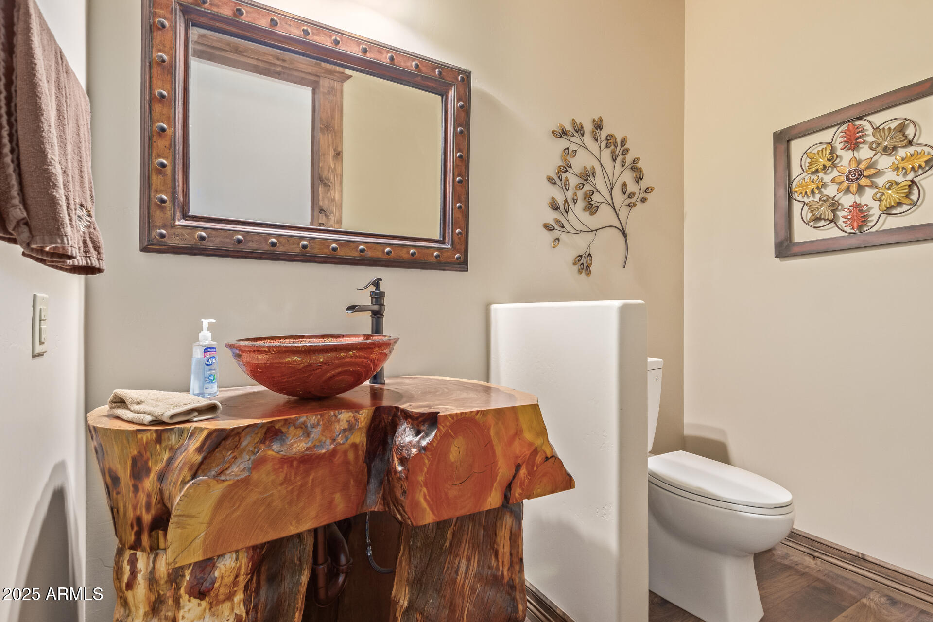 1202 N Horizon Way Property Photo 26