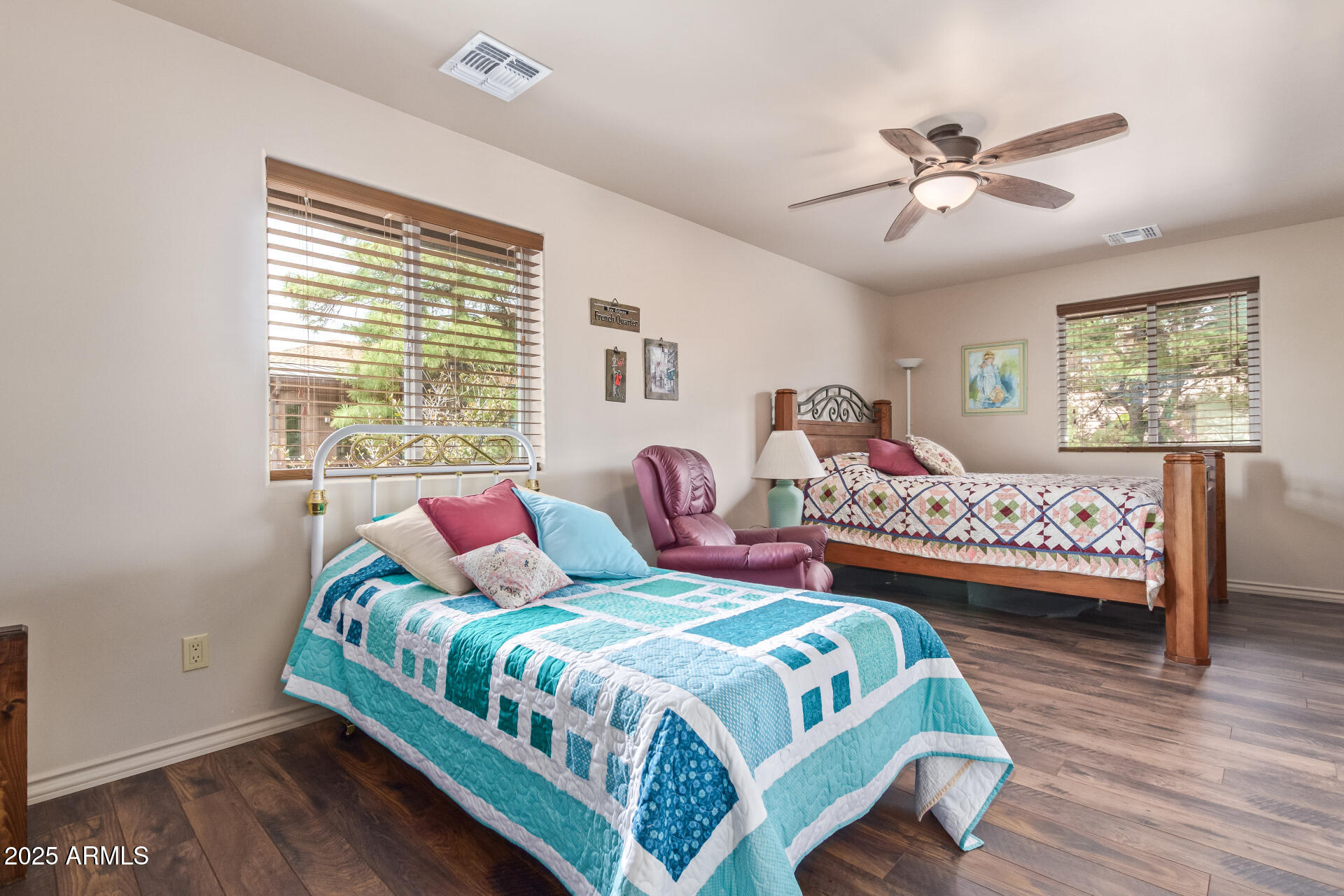 1202 N Horizon Way Property Photo 37
