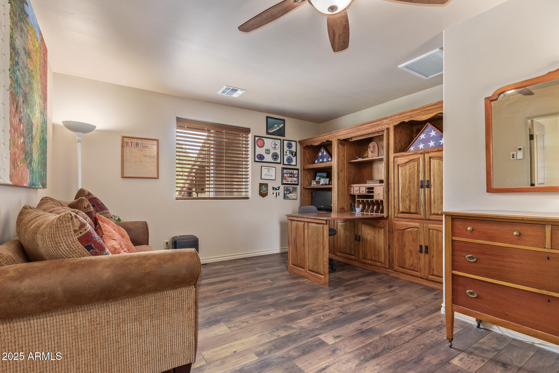 1202 N Horizon Way Property Photo 41