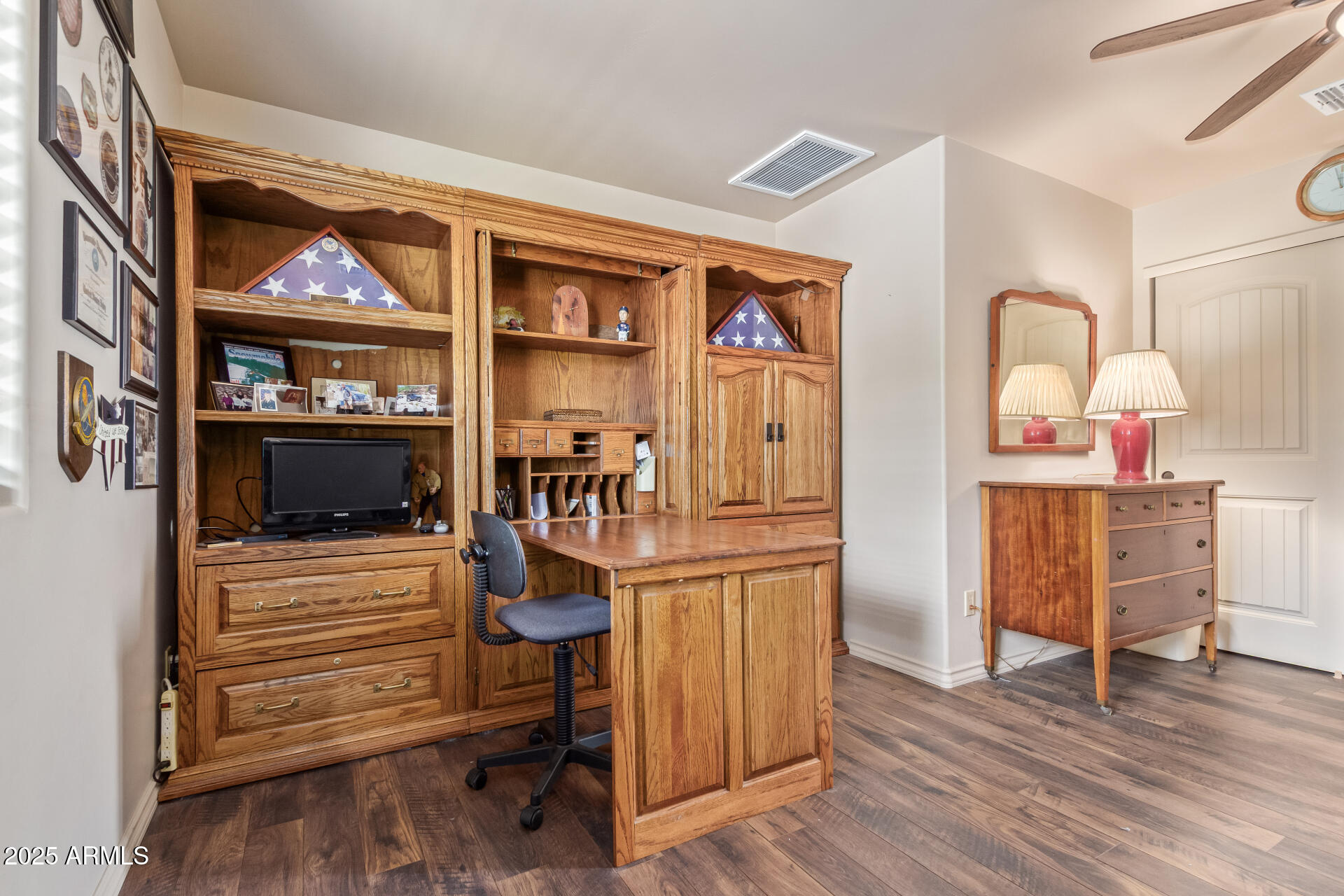 1202 N Horizon Way Property Photo 42