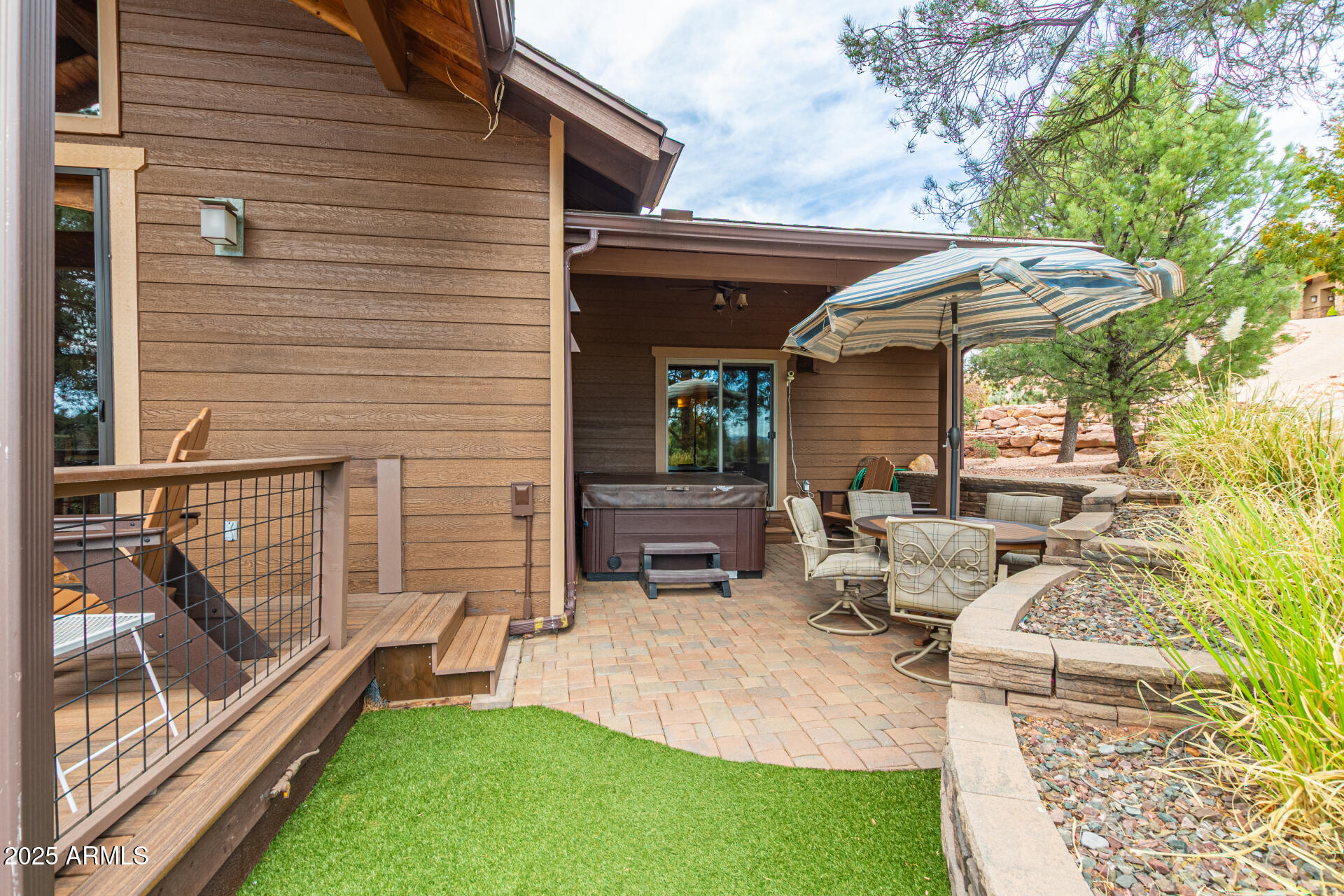 1202 N Horizon Way Property Photo 51