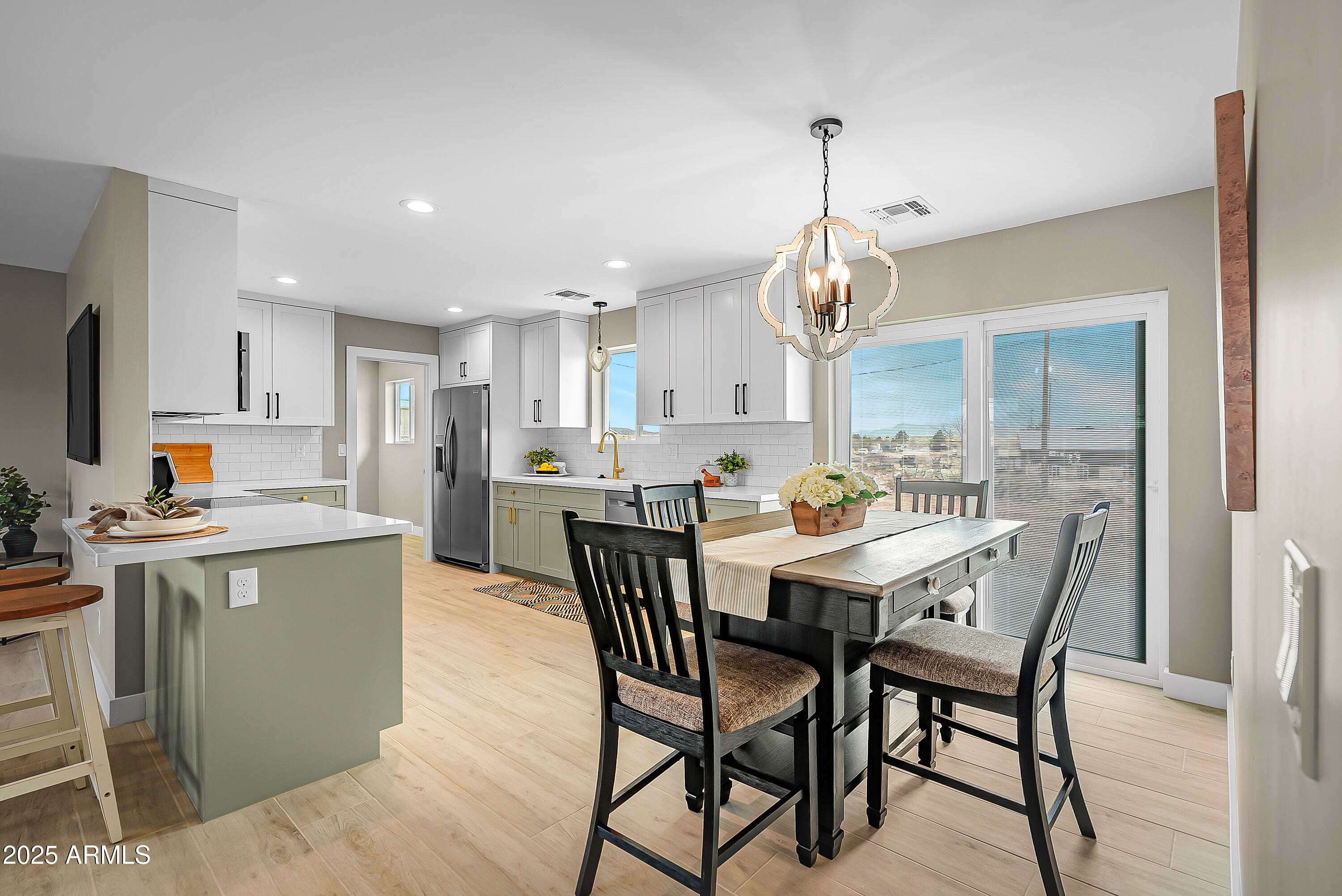 180 S Bright Star Lane Property Photo 1