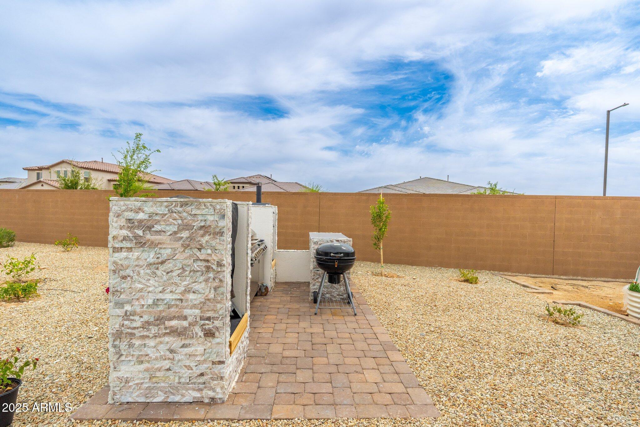 18542 W Seldon Lane Property Photo 48