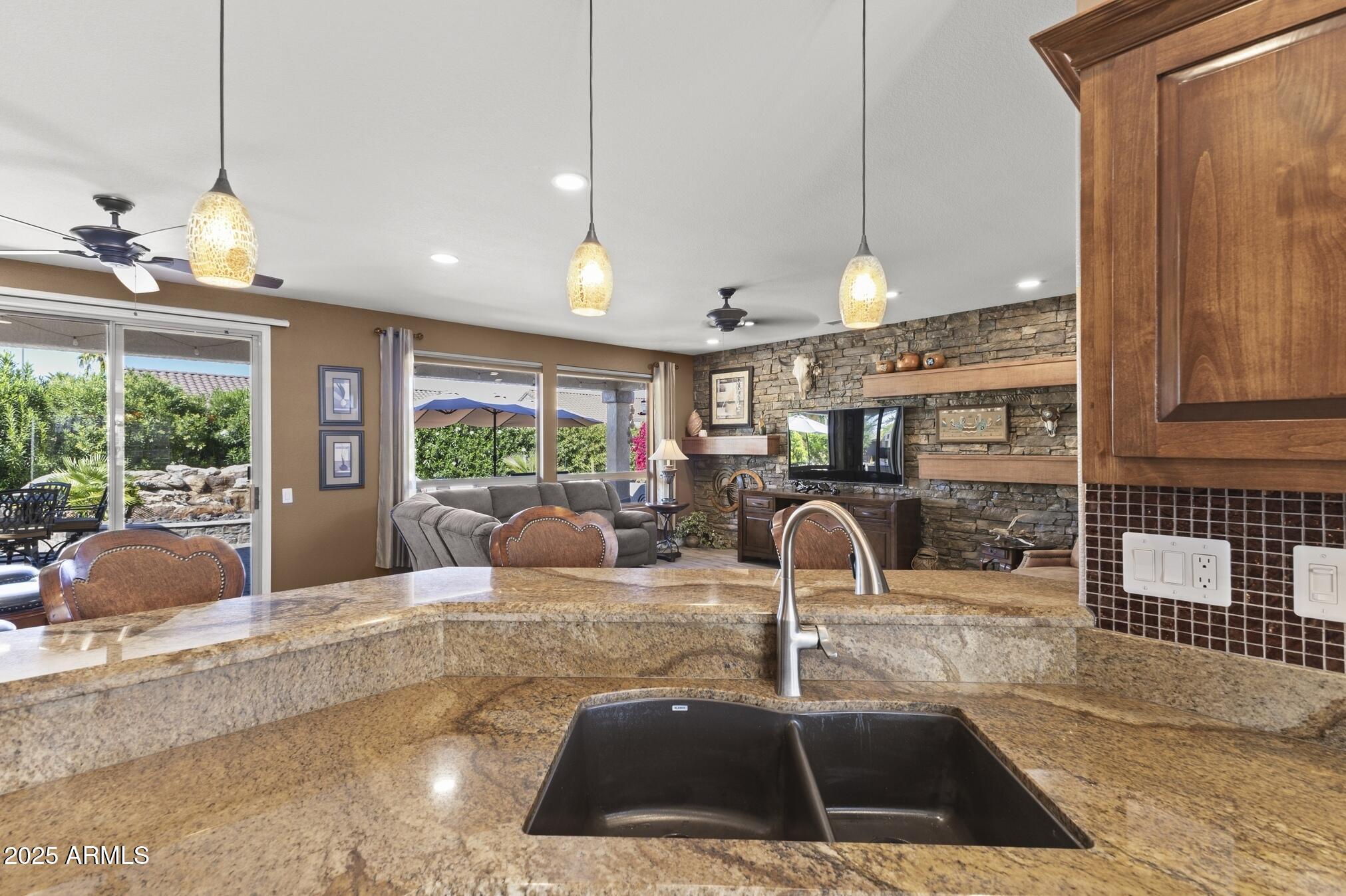 15876 W Star View Lane Property Photo 15