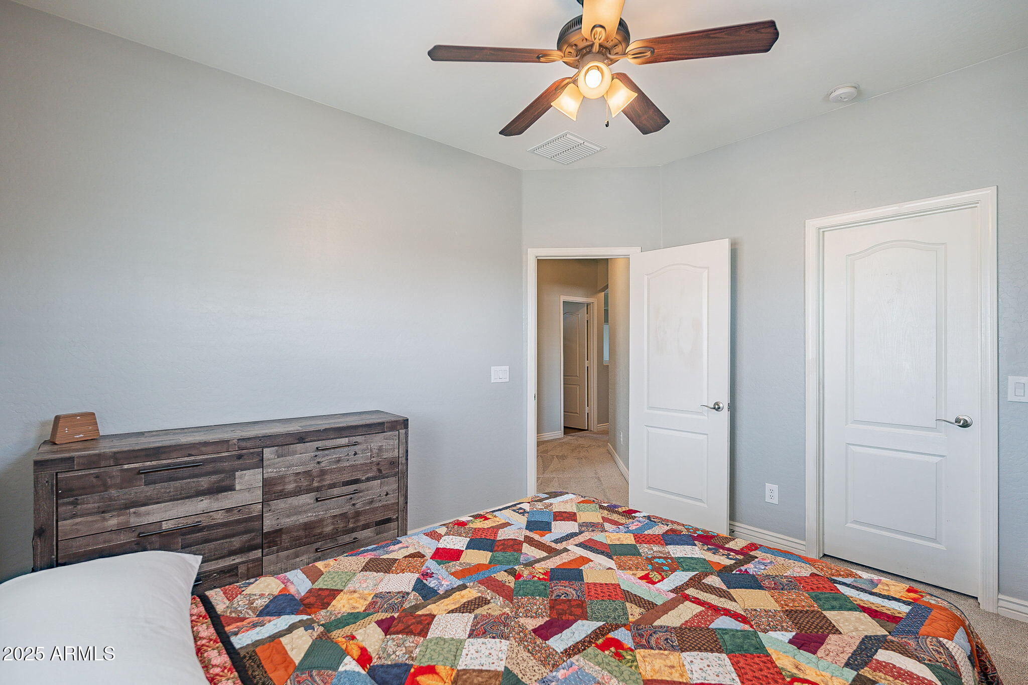 2969 E Trigger Way Property Photo 33