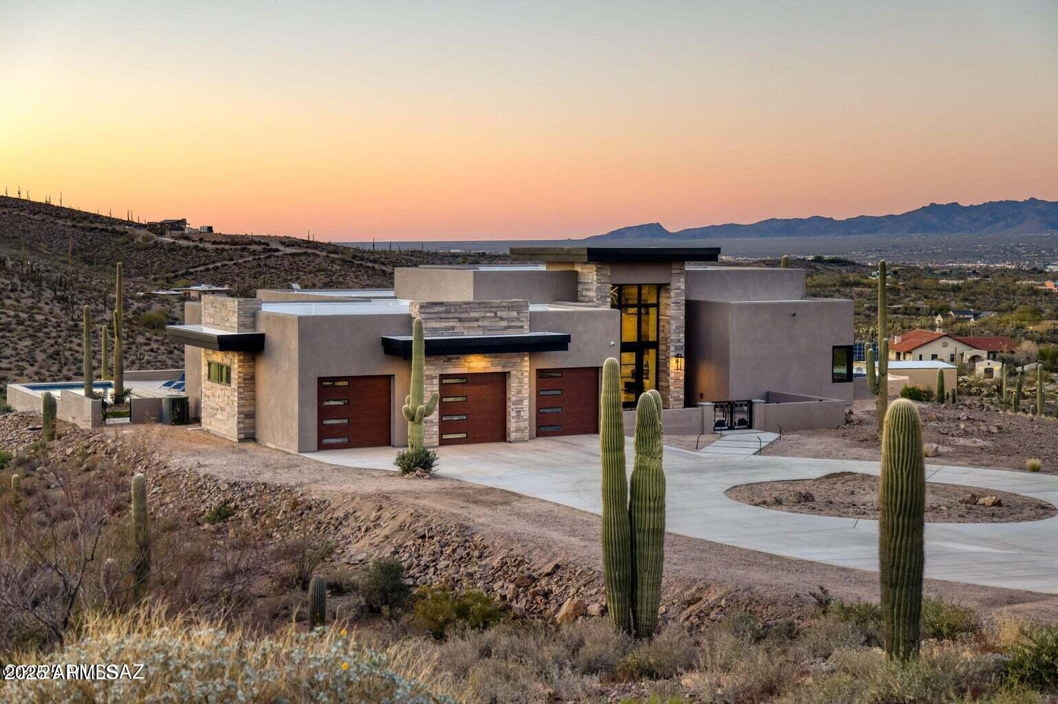 5901 W El Camino Del Cerro