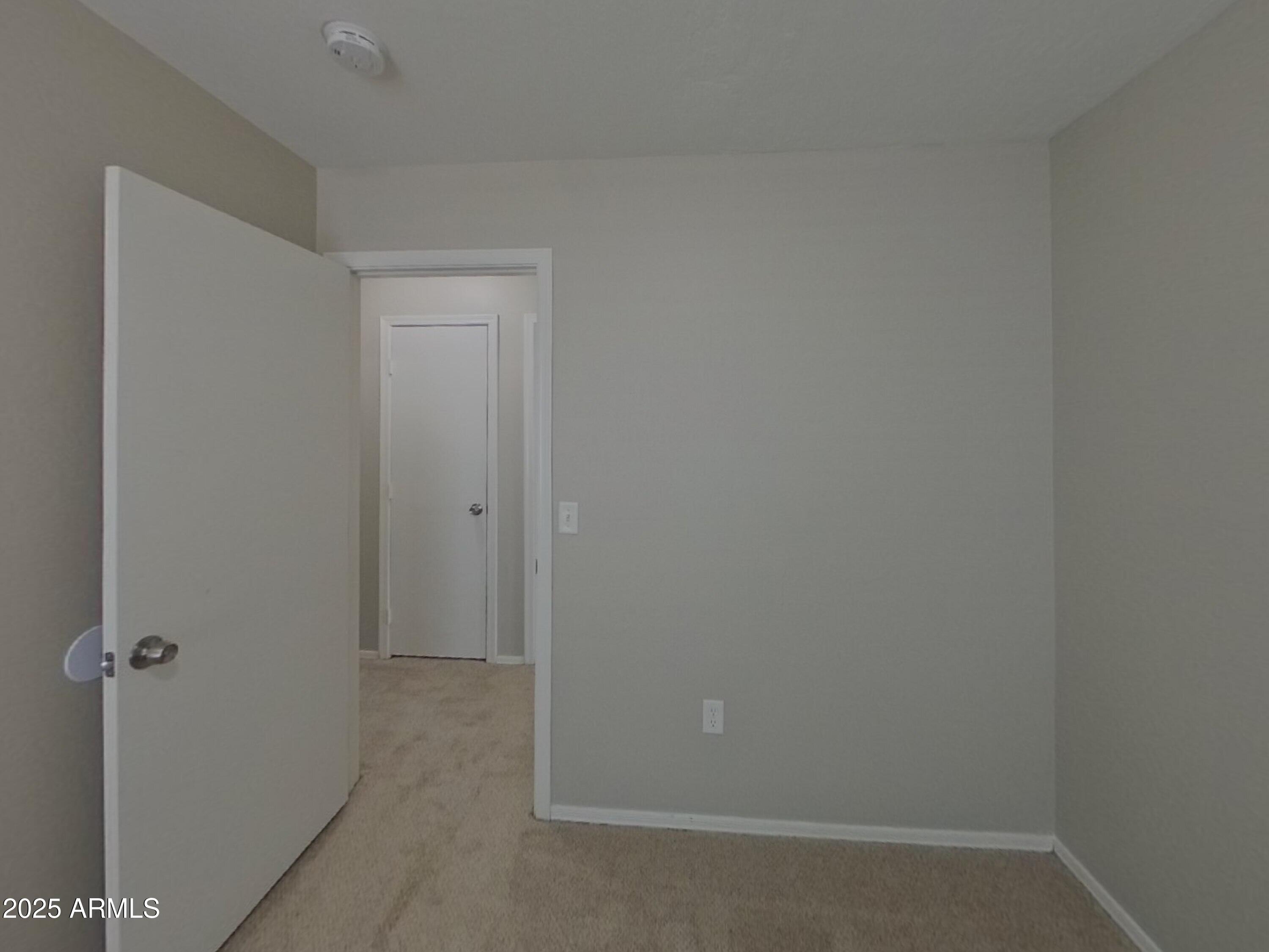 7223 S 41st Lane Property Photo 12