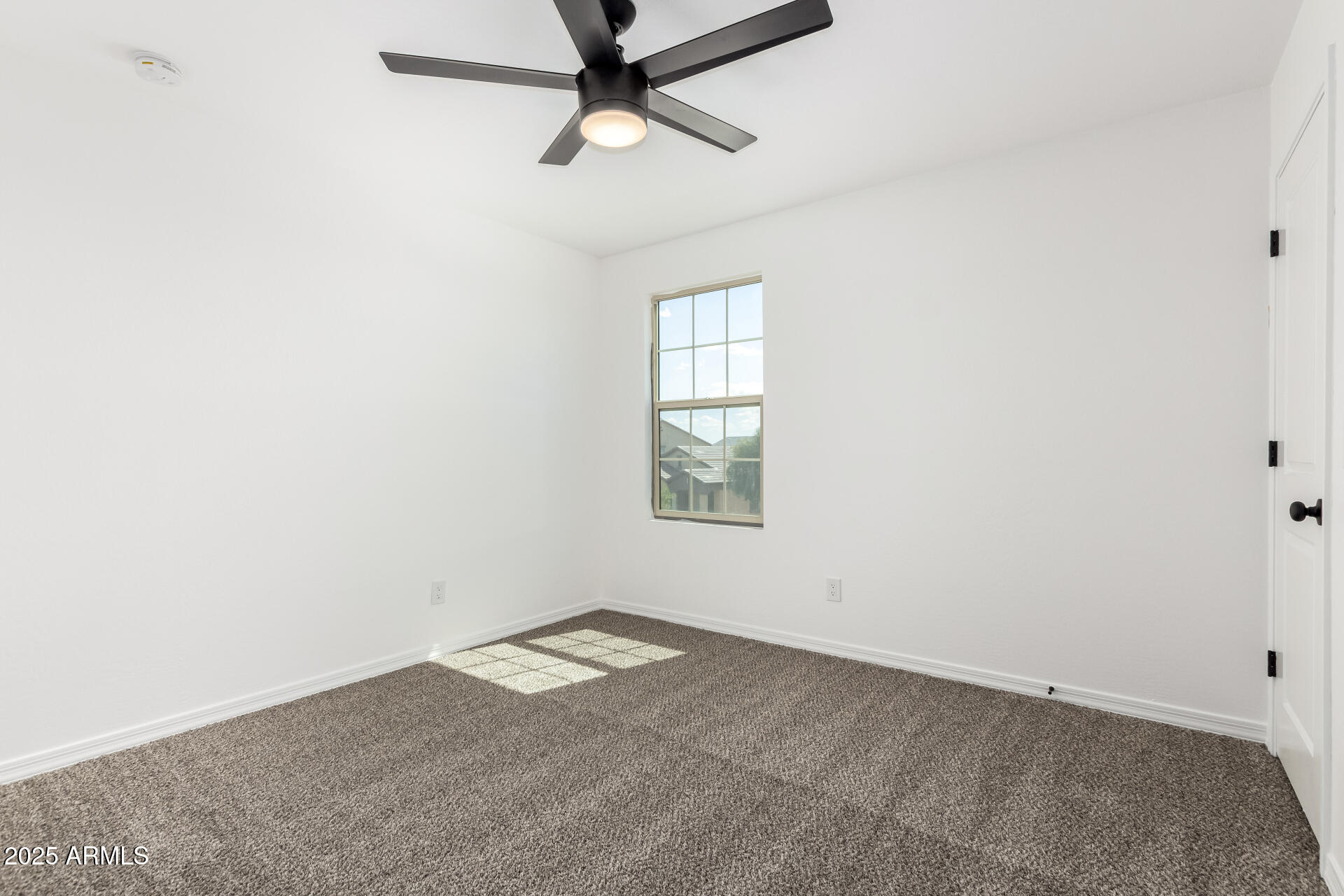 20116 W Monroe Street Property Photo 23