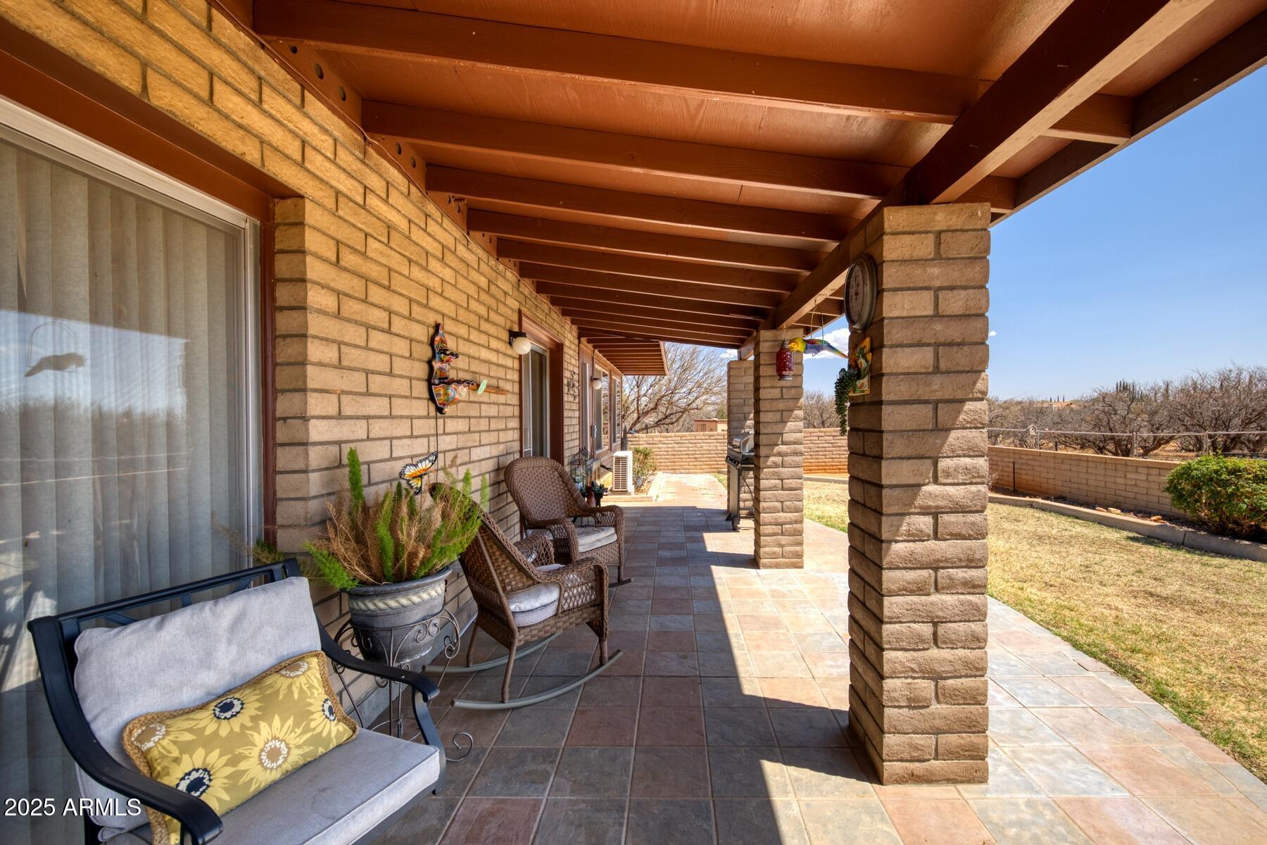 2718 E San Juan Capistrano Drive Property Photo 10