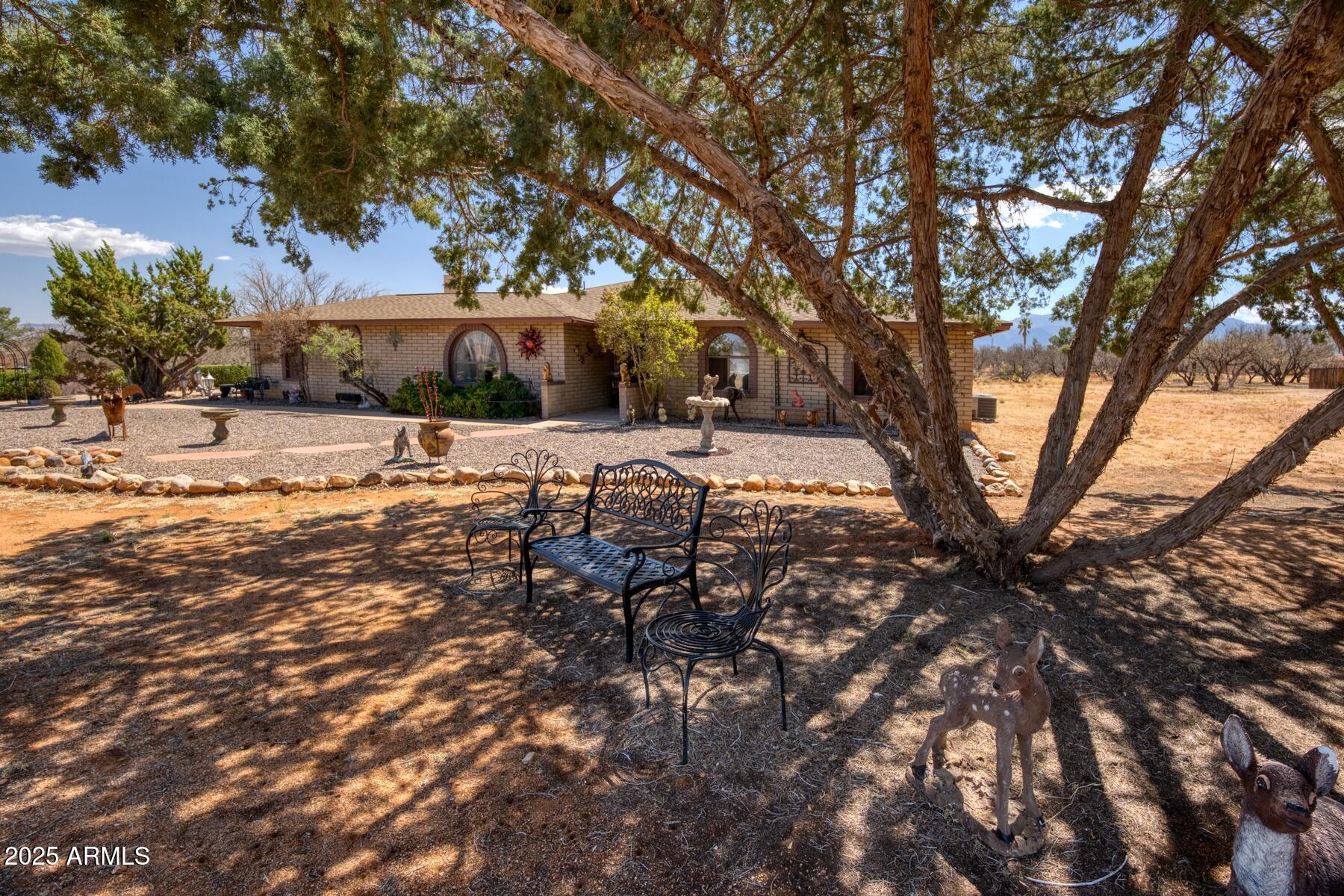 2718 E San Juan Capistrano Drive Property Photo 11