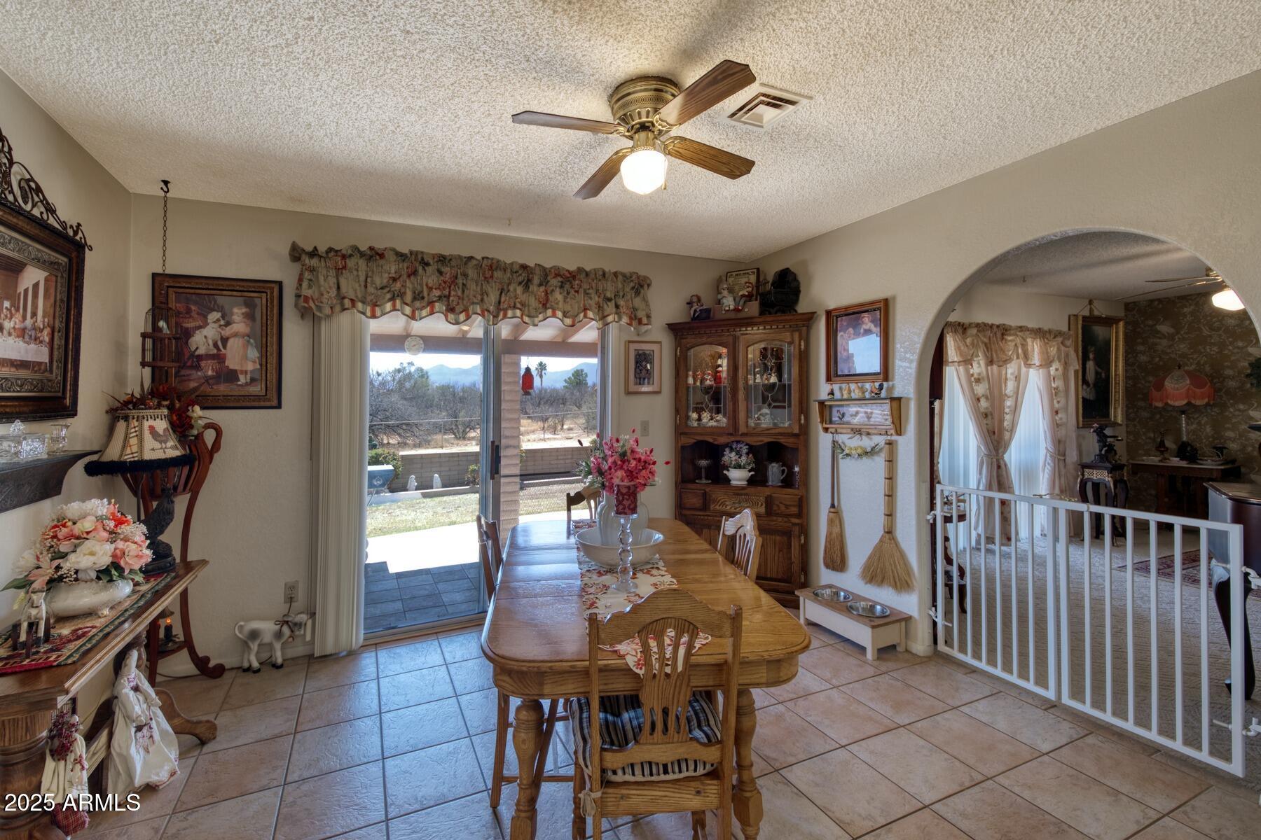 2718 E San Juan Capistrano Drive Property Photo 14