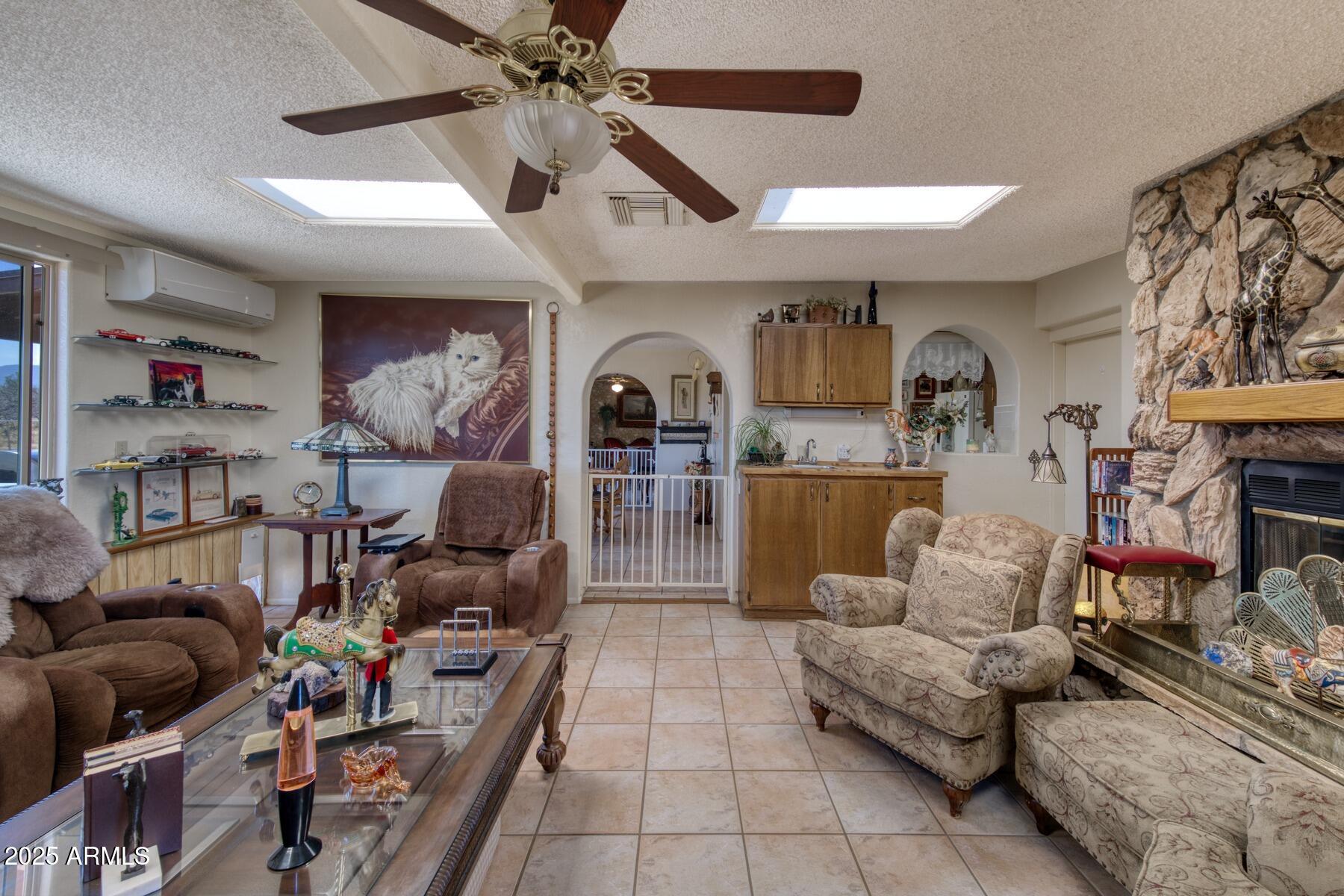 2718 E San Juan Capistrano Drive Property Photo 23