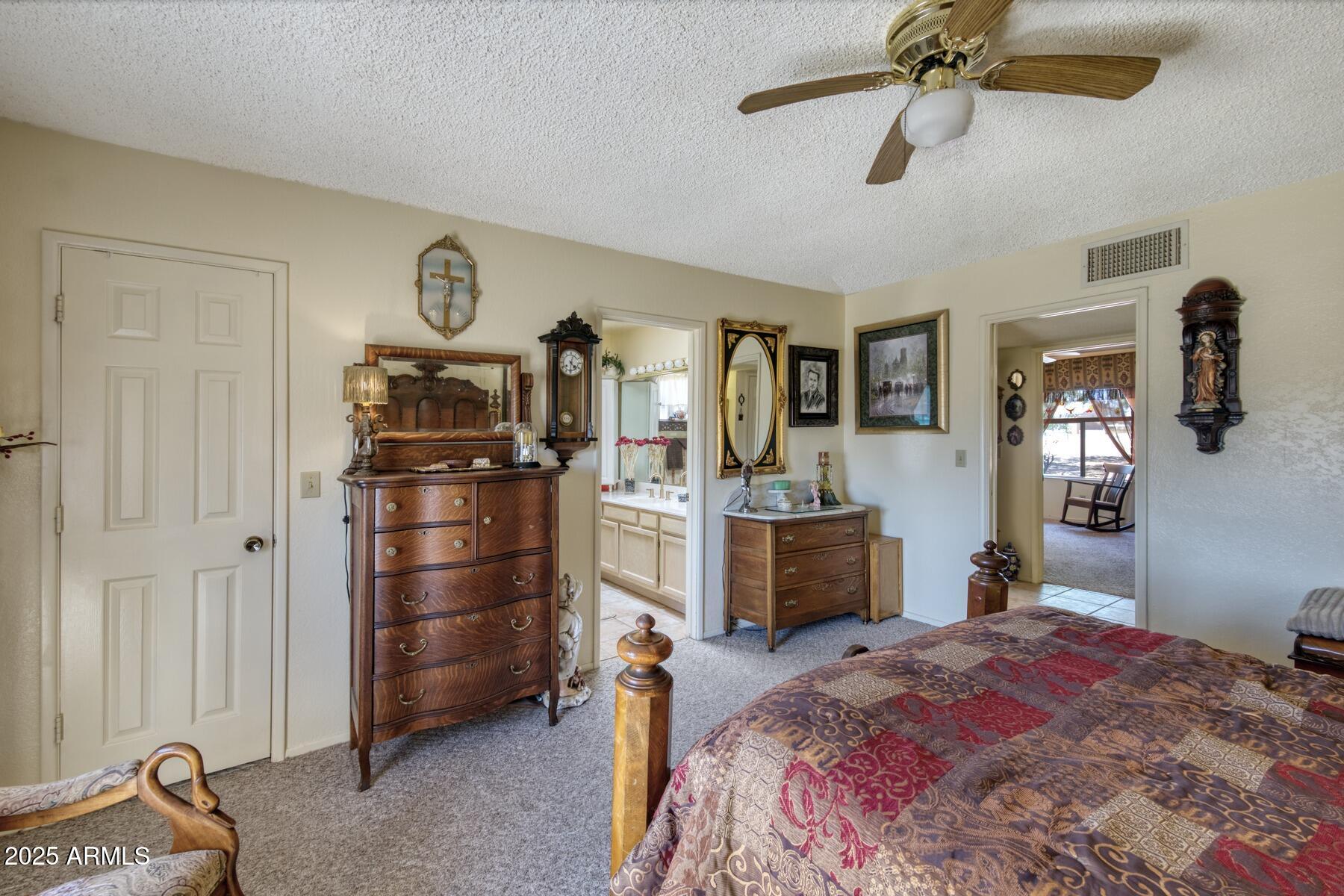 2718 E San Juan Capistrano Drive Property Photo 28