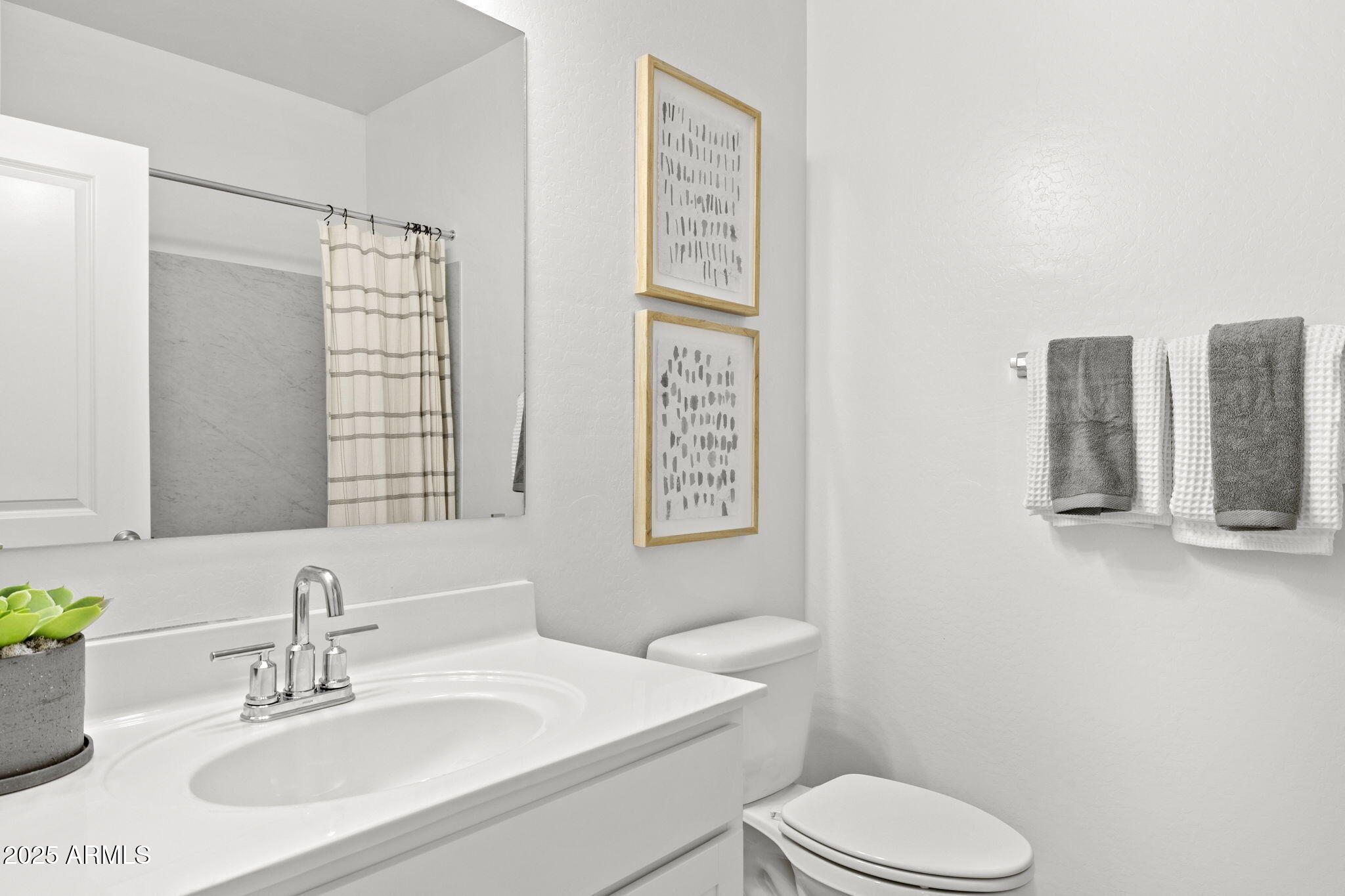 5016 S 106th Lane Property Photo 26