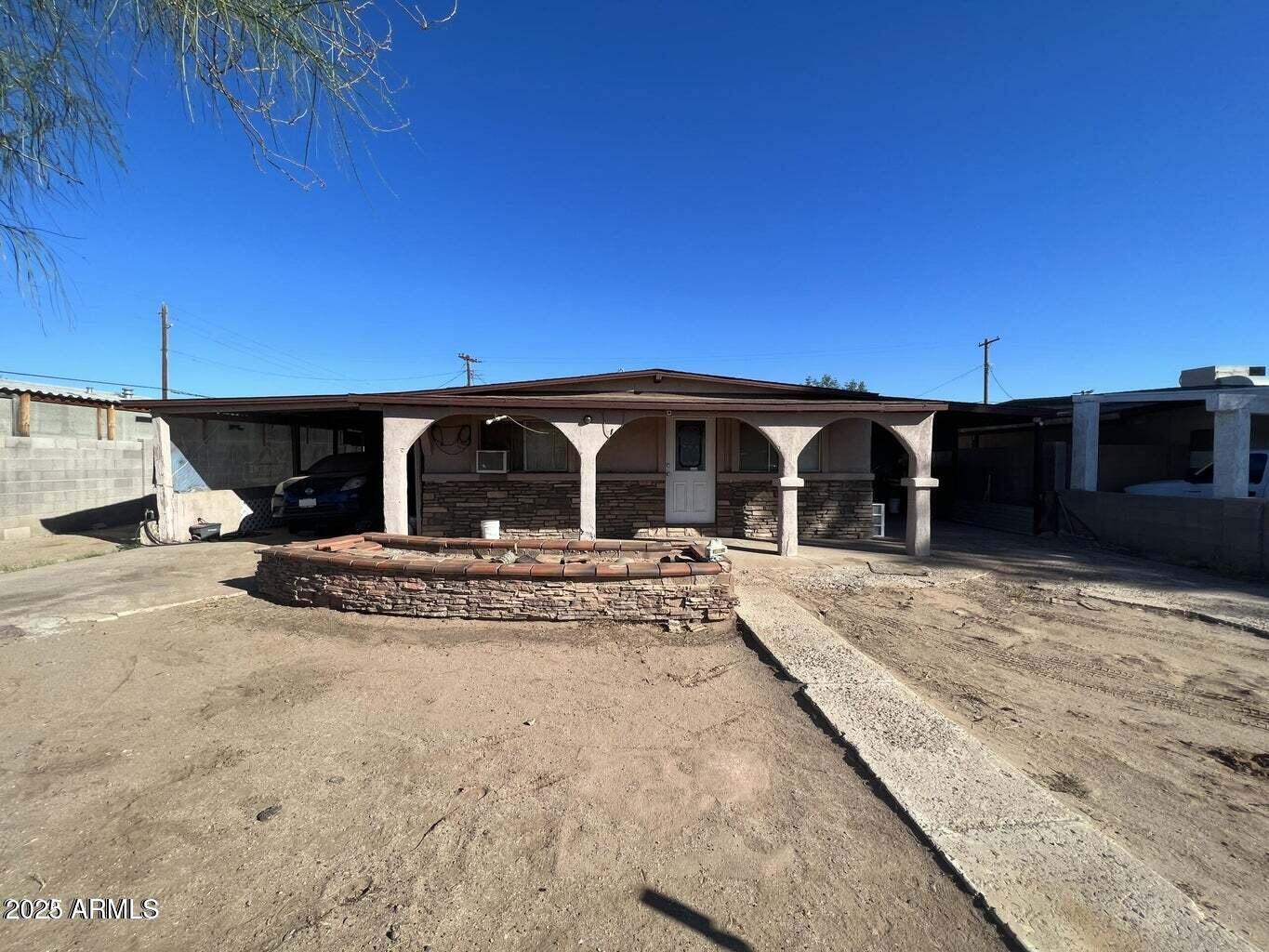 1806 E Illini Street Property Photo