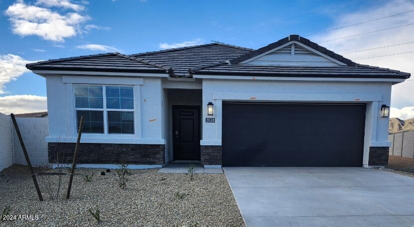 1423 S 239th Drive Property Photo 1