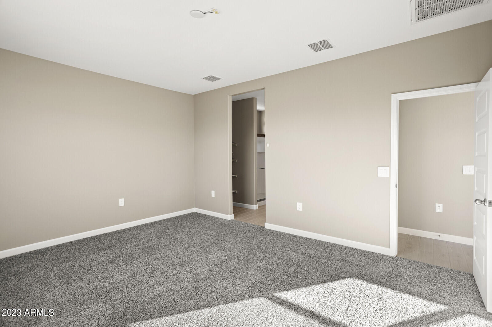 1423 S 239th Drive Property Photo 17