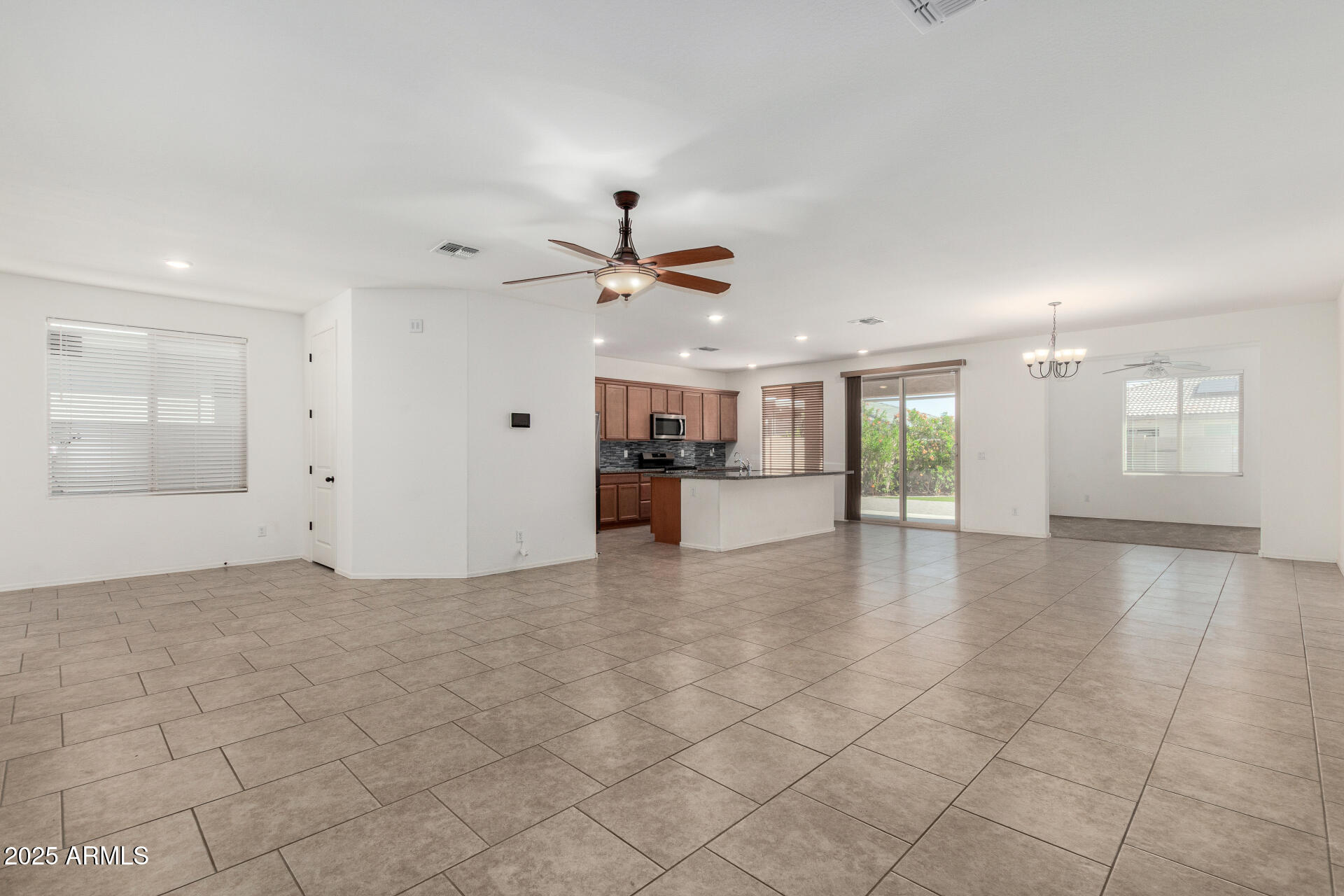 14353 W Ventura Street Property Photo 6