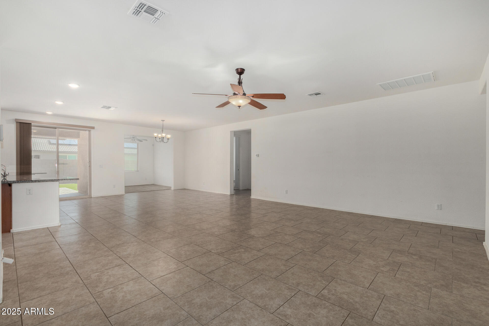 14353 W Ventura Street Property Photo 7