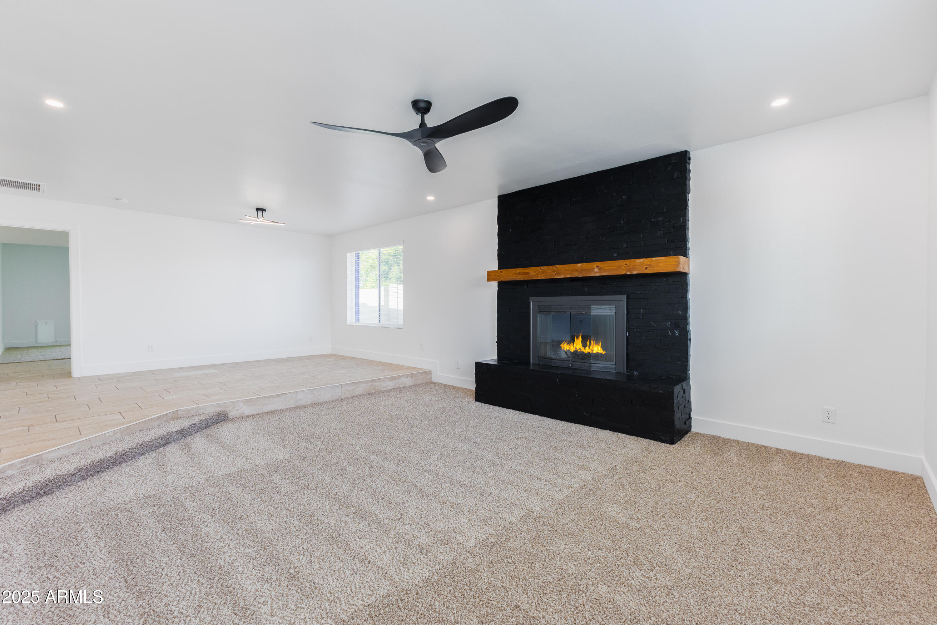 1868 E La Donna Drive Property Photo 13