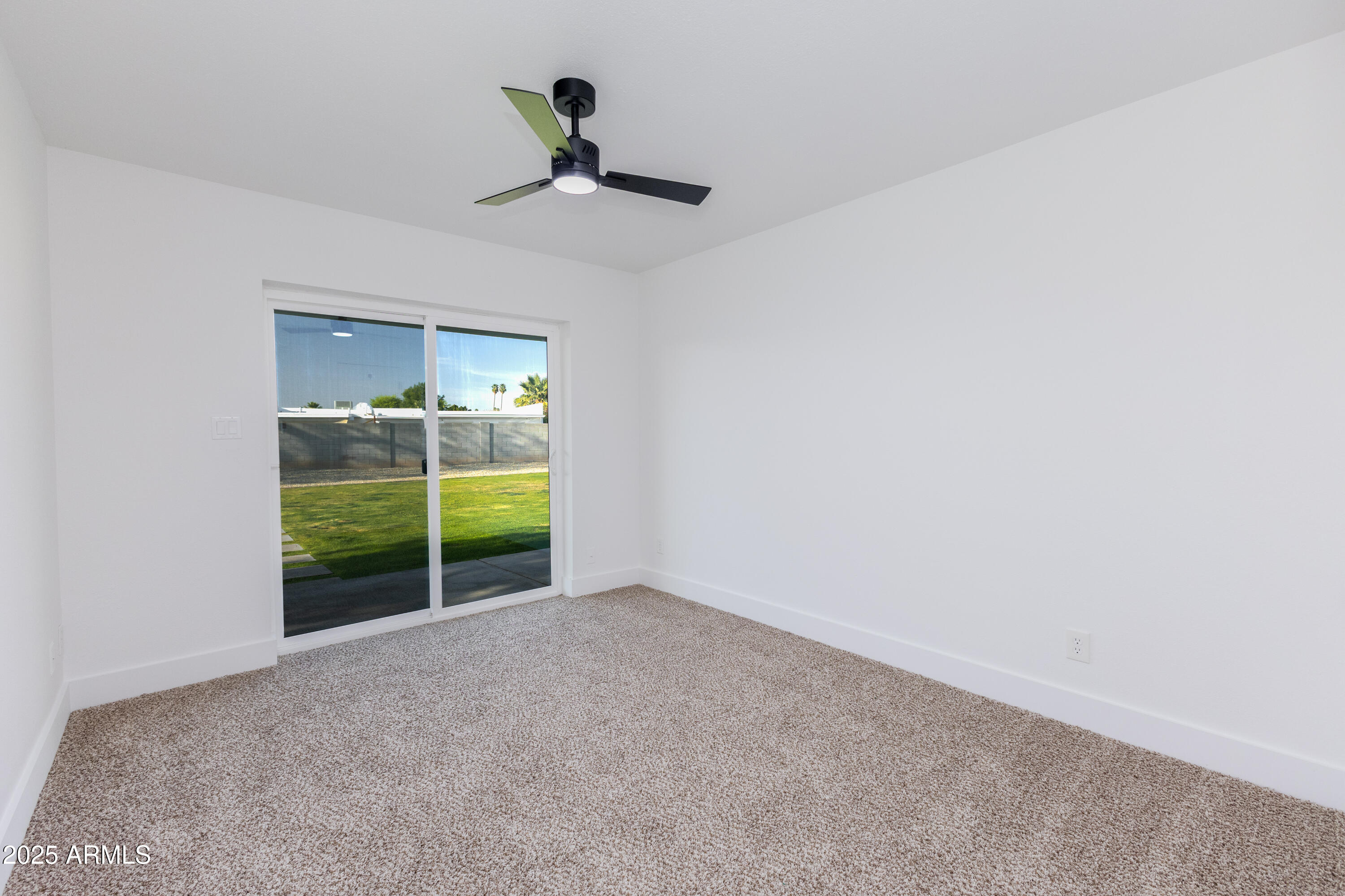 1868 E La Donna Drive Property Photo 32