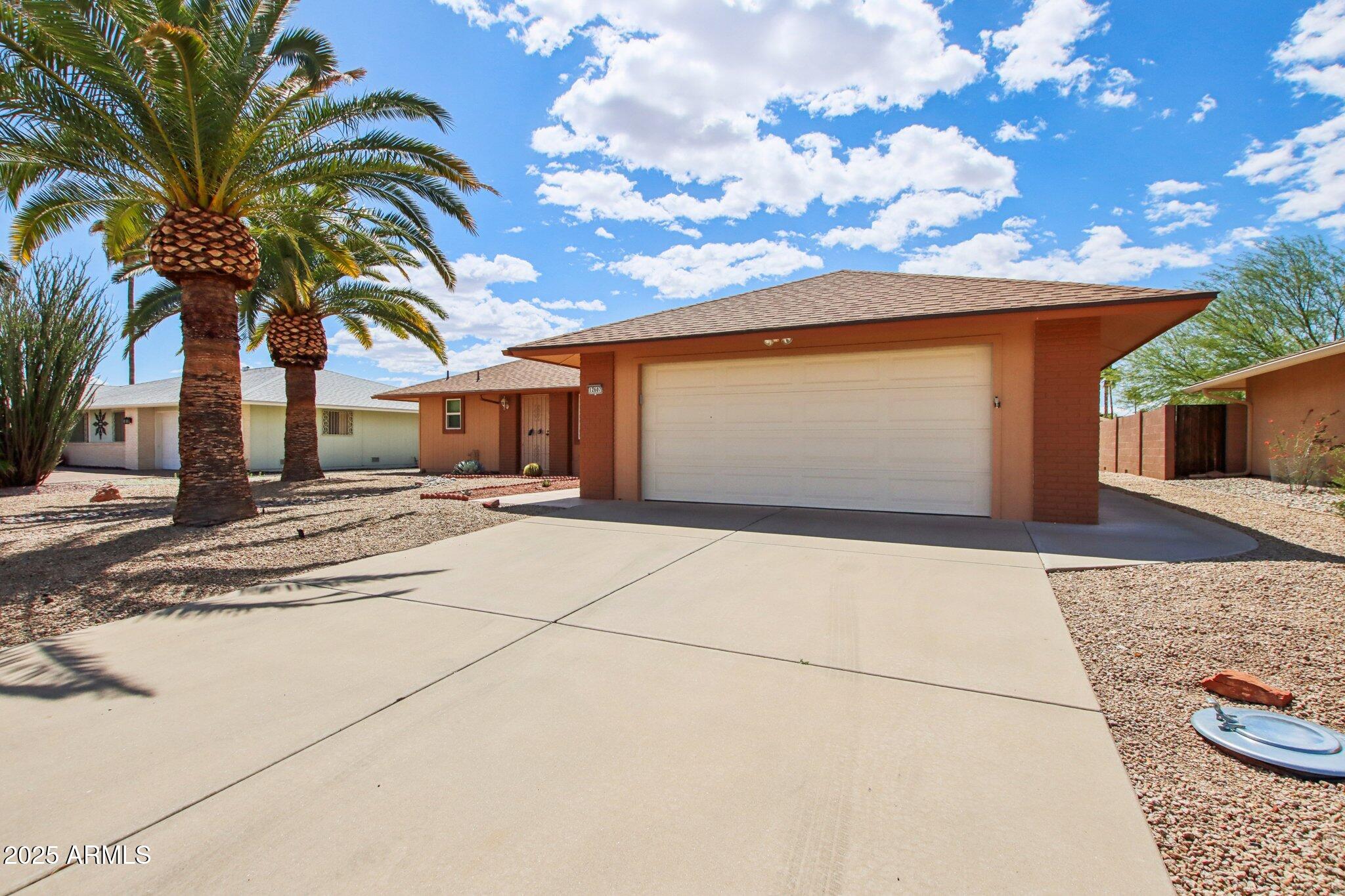12607 W Crystal Lake Drive Property Photo 3