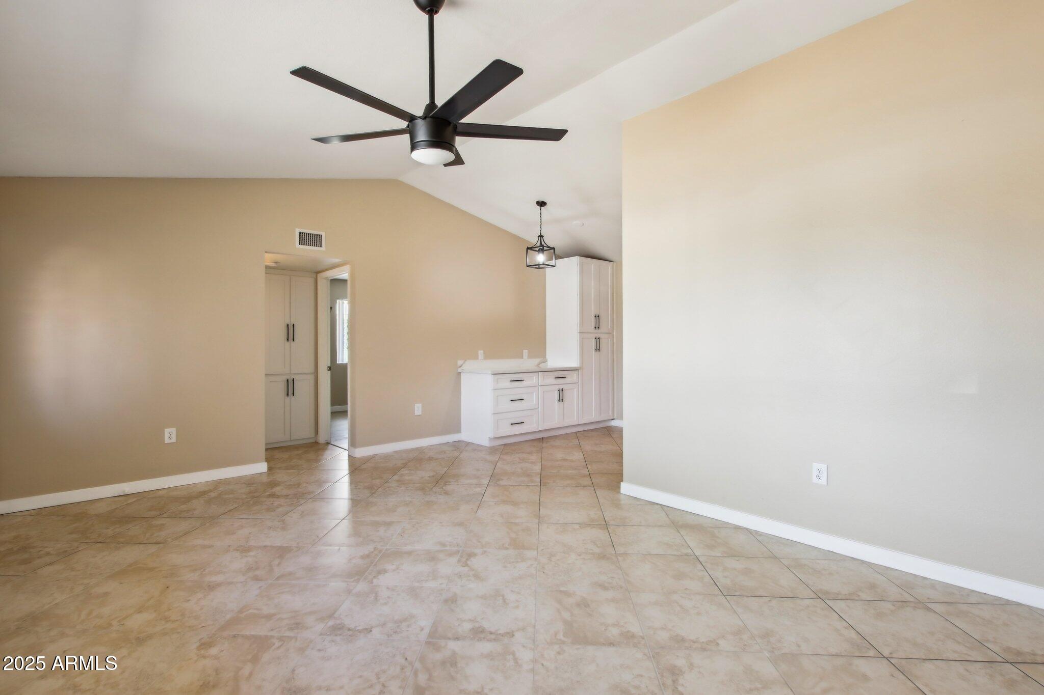 12607 W Crystal Lake Drive Property Photo 6