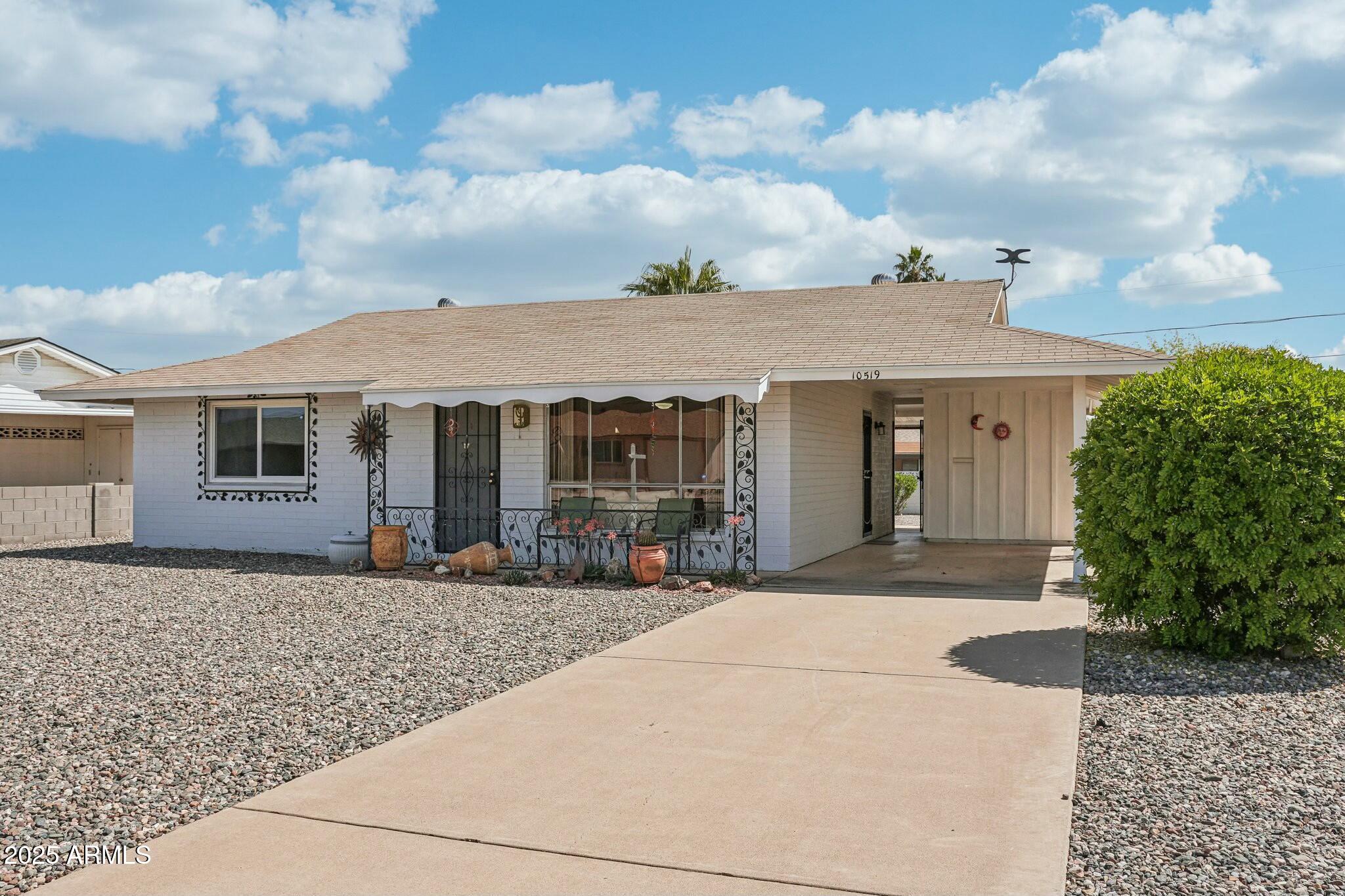 10519 W Sun City Boulevard Property Photo 2