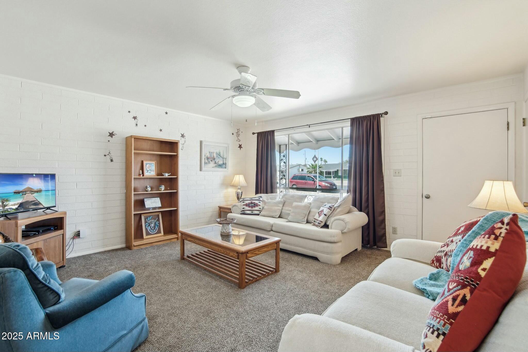10519 W Sun City Boulevard Property Photo 8