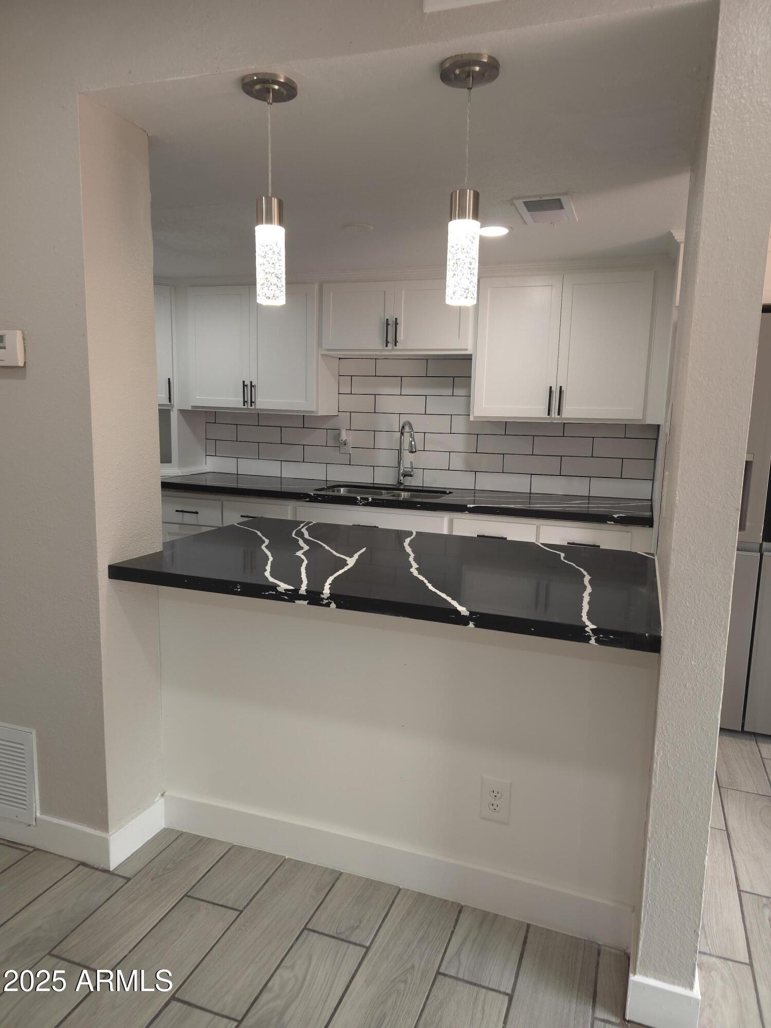 4043 W Palomino Road Property Photo 2