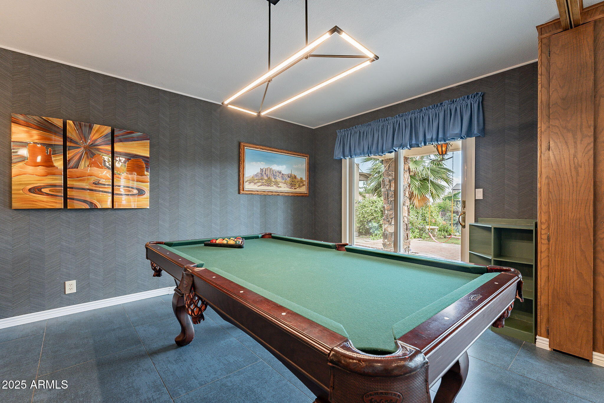 1329 E Whalers Way Property Photo 25