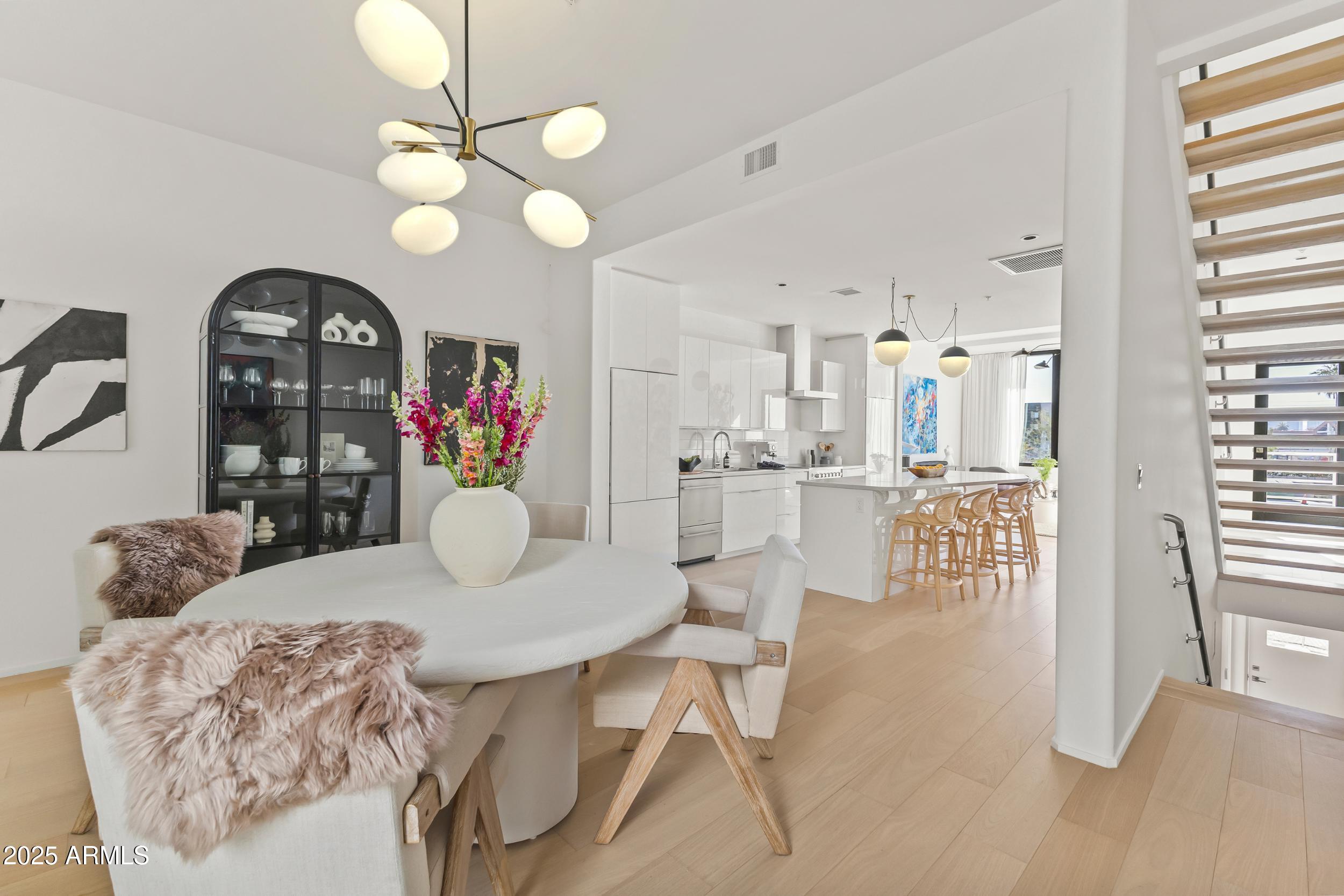 312 E Windsor Avenue Property Photo