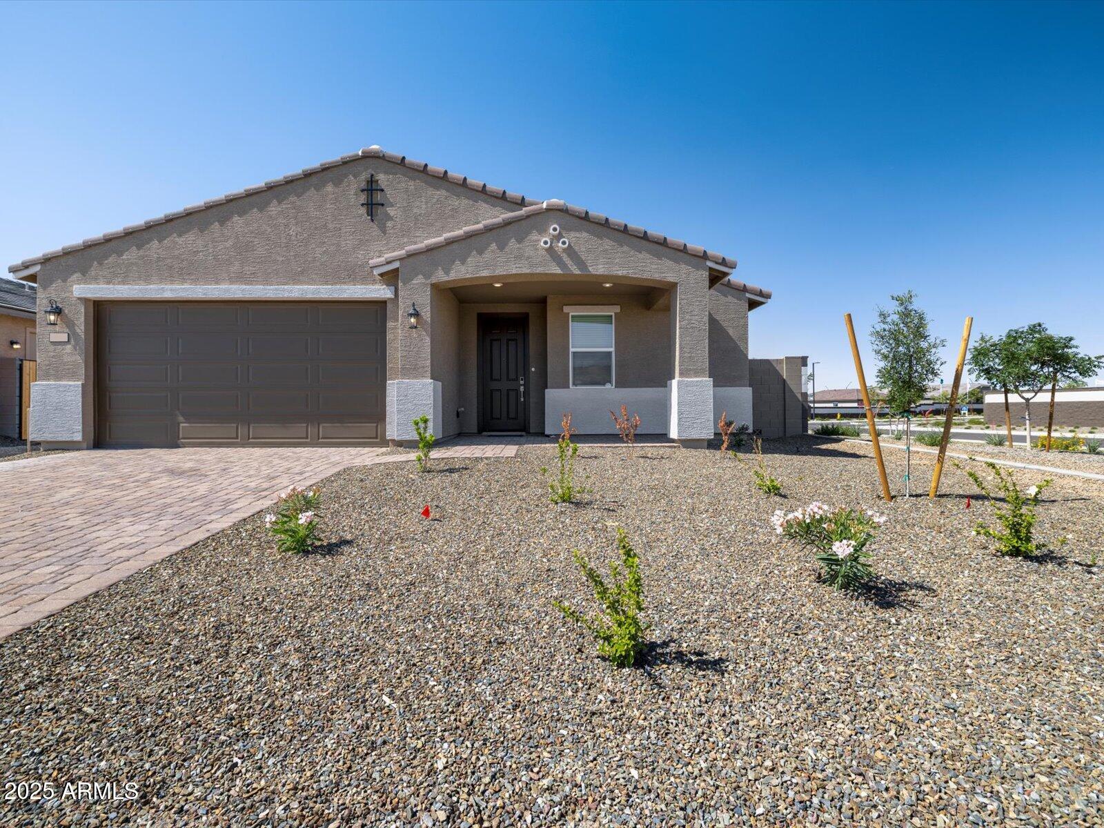 17809 W Elm Street Property Photo 1