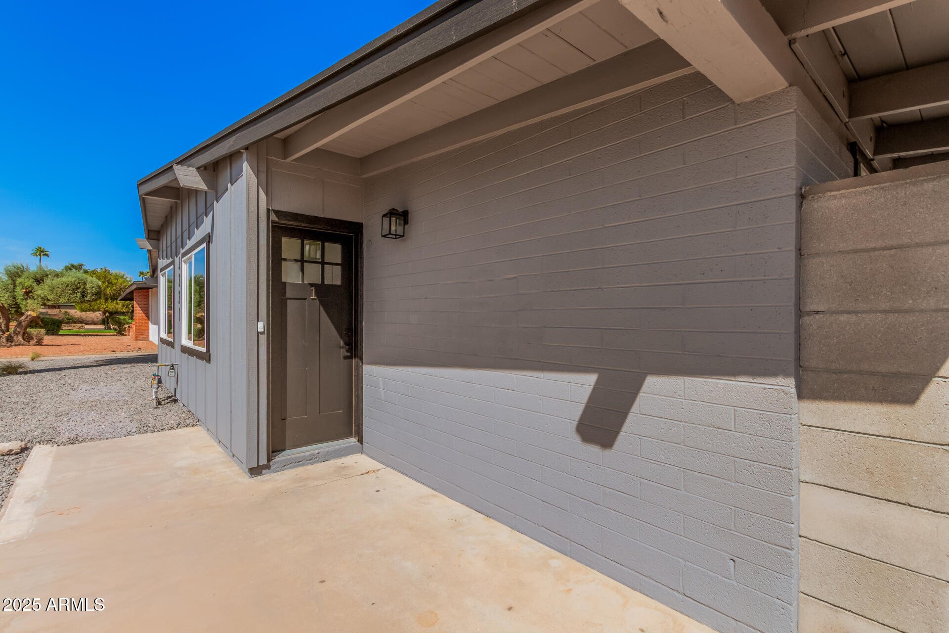 3331 N 66th Place Property Photo 3