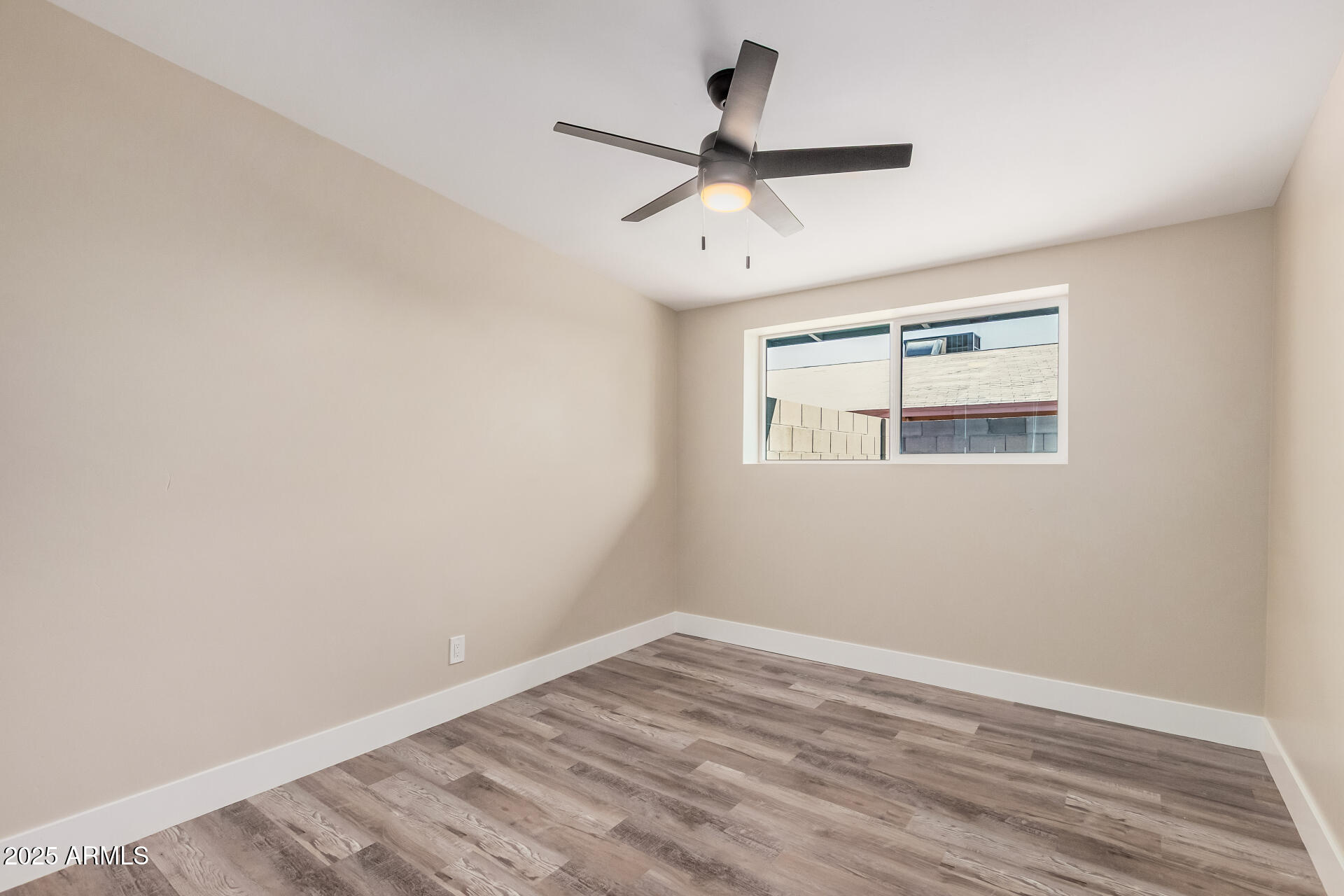 3331 N 66th Place Property Photo 13