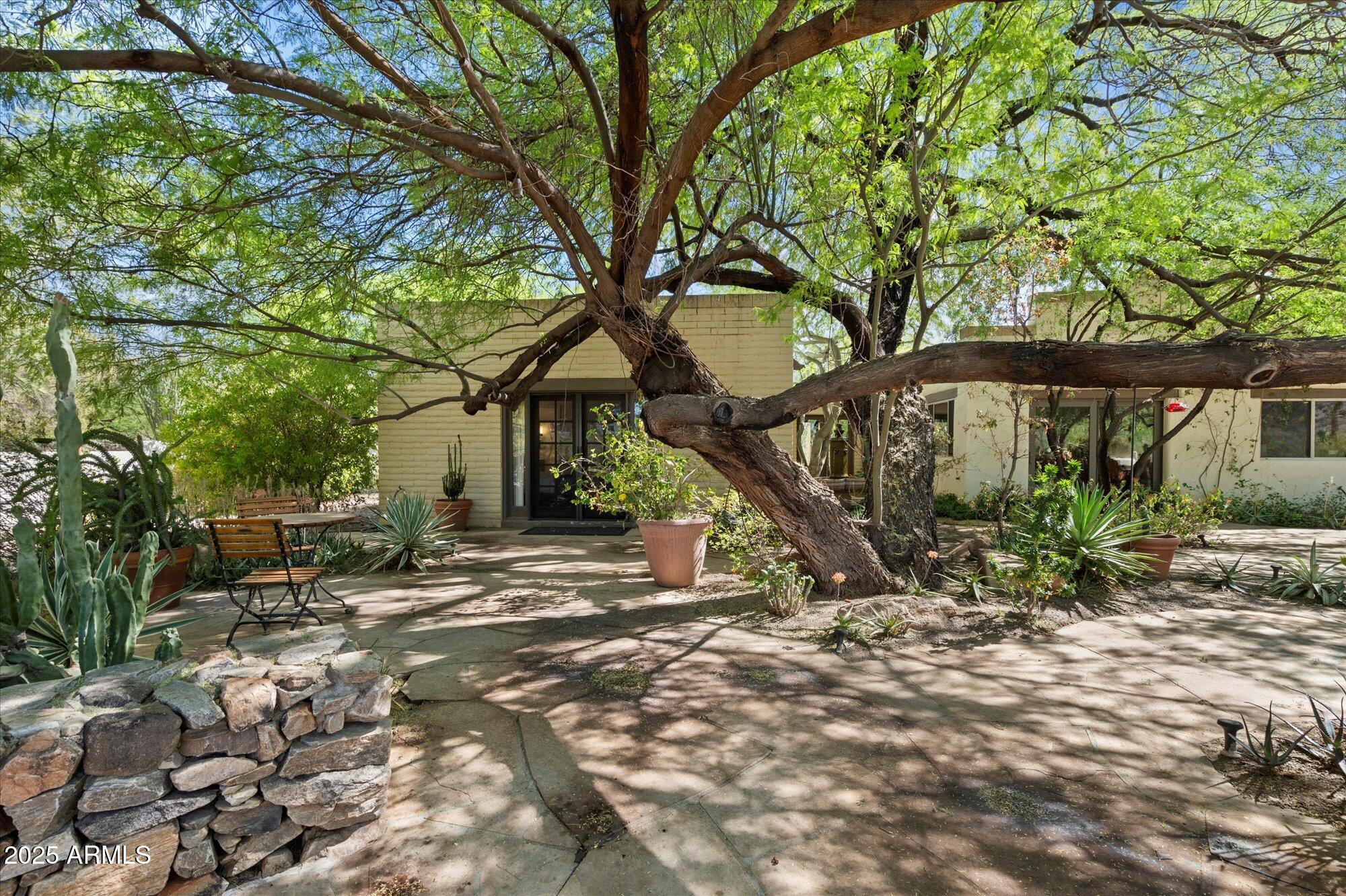 4646 E Shadow Rock Road Property Photo 24