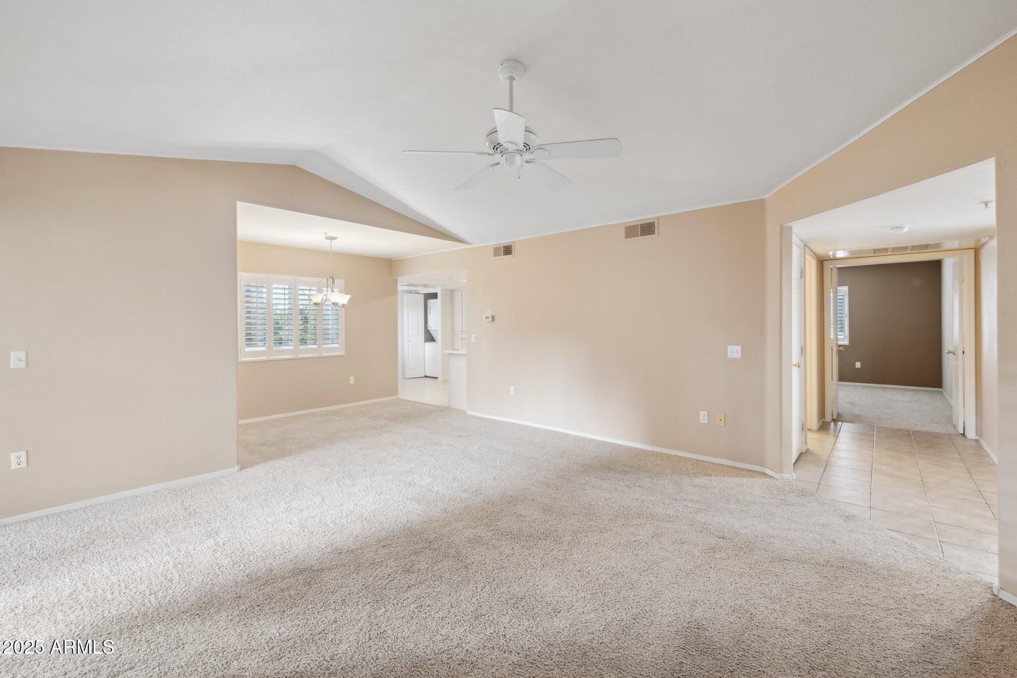 9736 N 95th Street Property Photo 3