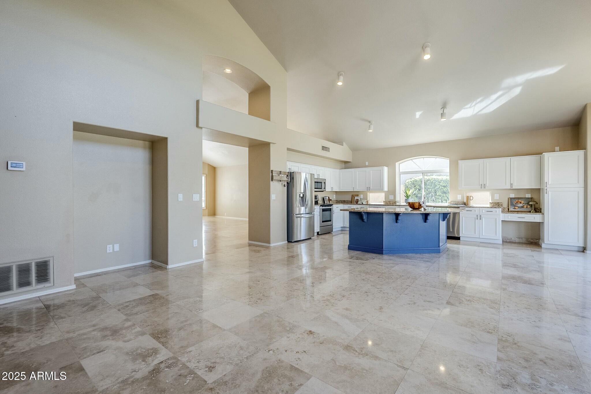 14836 S 14th Place Property Photo 14
