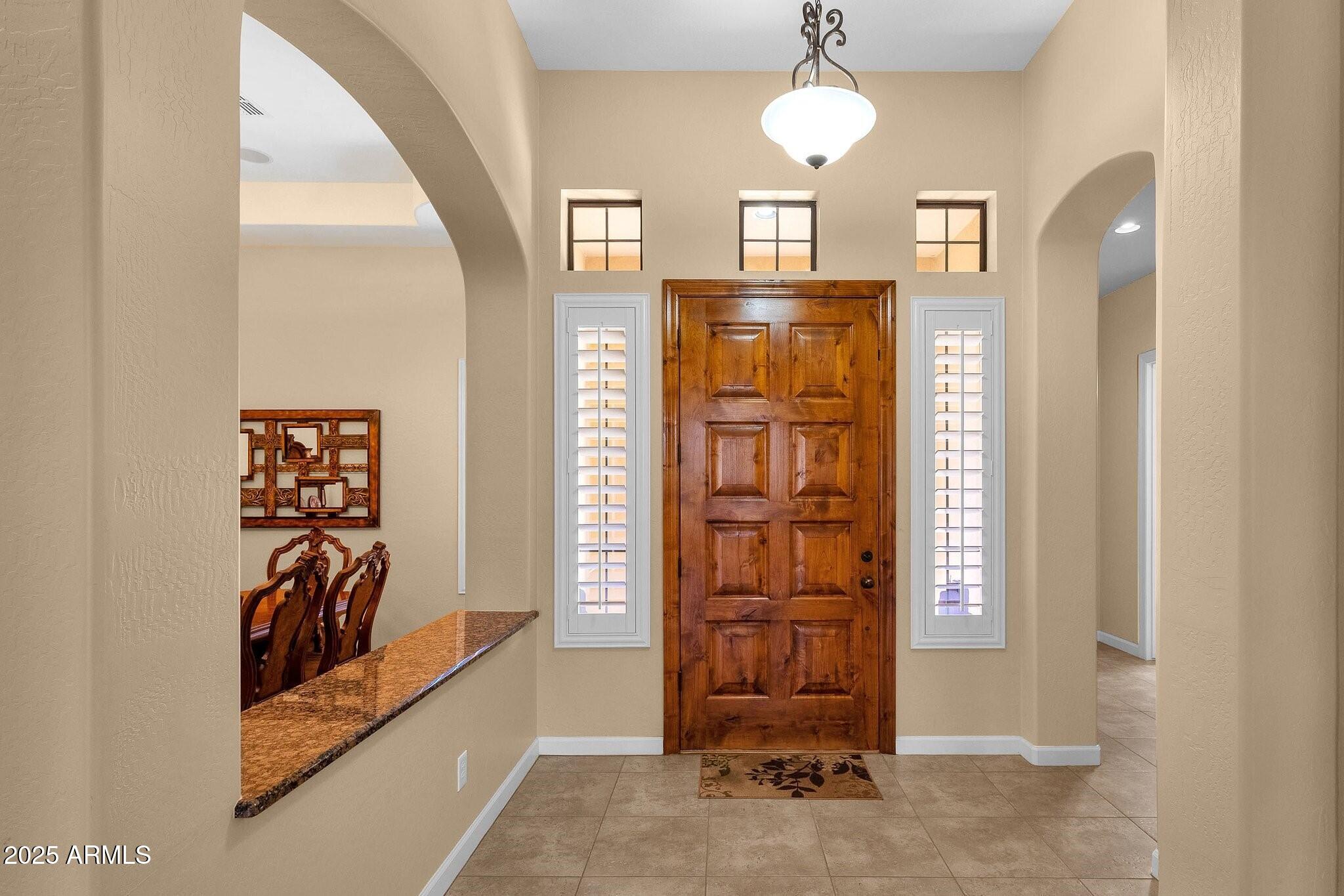 8034 E Sugarloaf Circle Property Photo 7